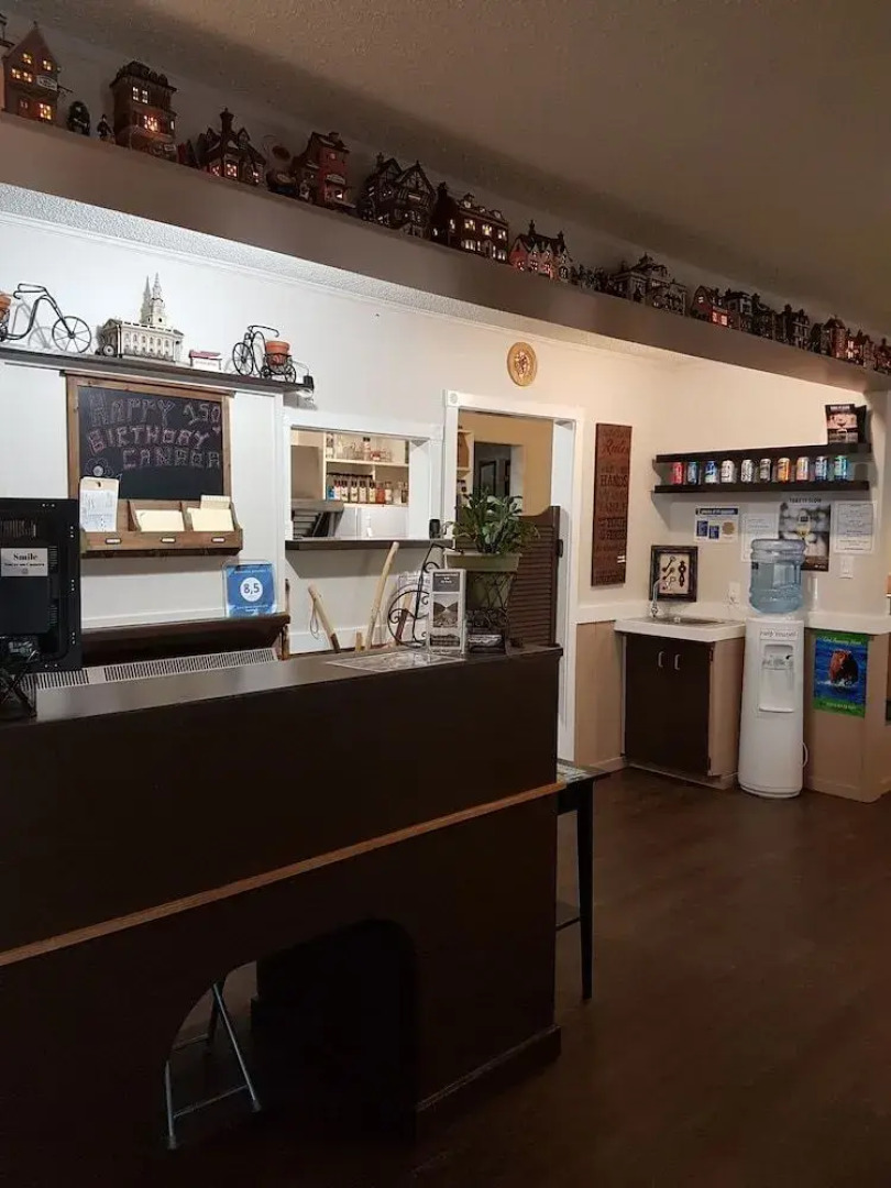 Rivermount Motel Campground and RV Park