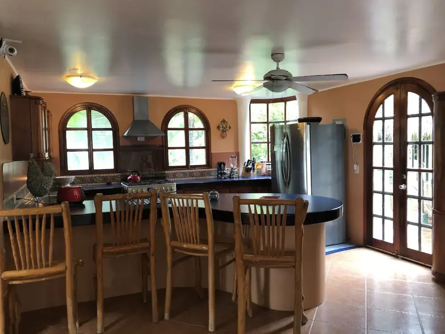 CanoaOasis Private, exclusive estate, 1 acre tropical paradise, directly on private beach area