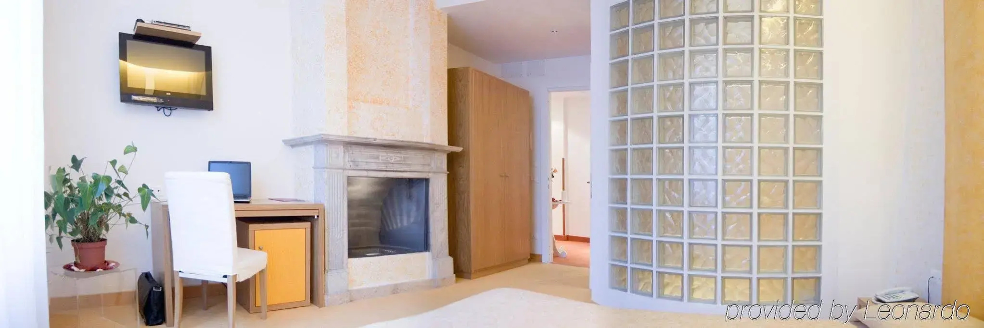 Residenza Domizia- Guest House