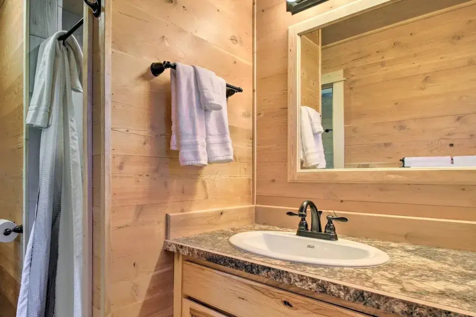 Peaceful Mtn Retreat ~ 43 Mi to Yellowstone!