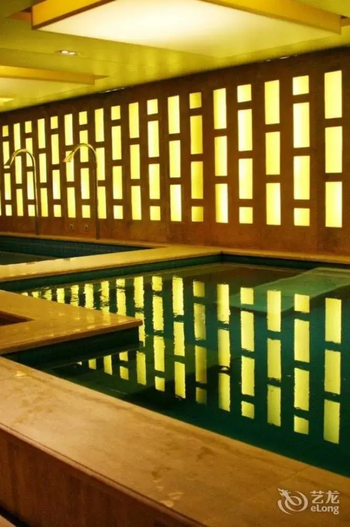 The Arctic Ocean Hotel