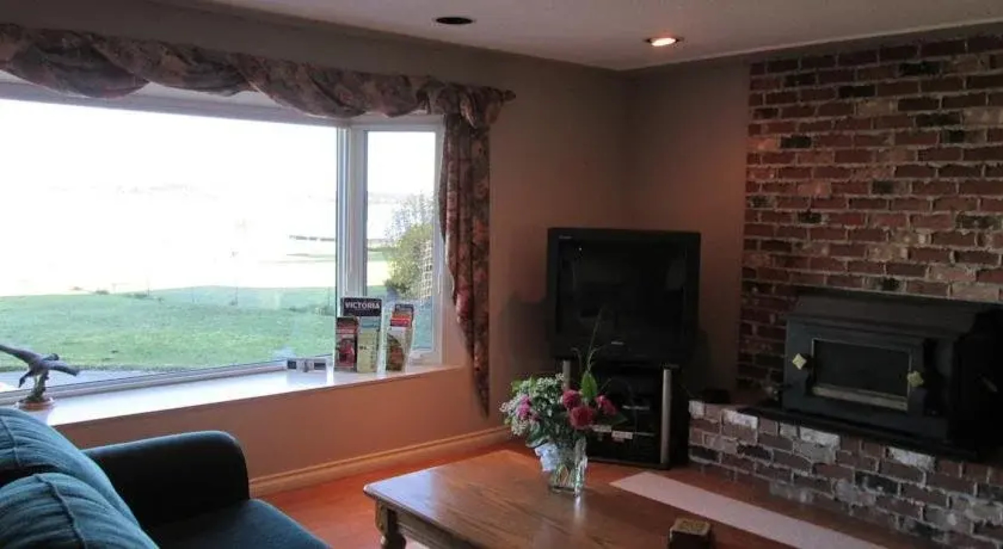 Royal Roads Oceanfront Vacation Rental