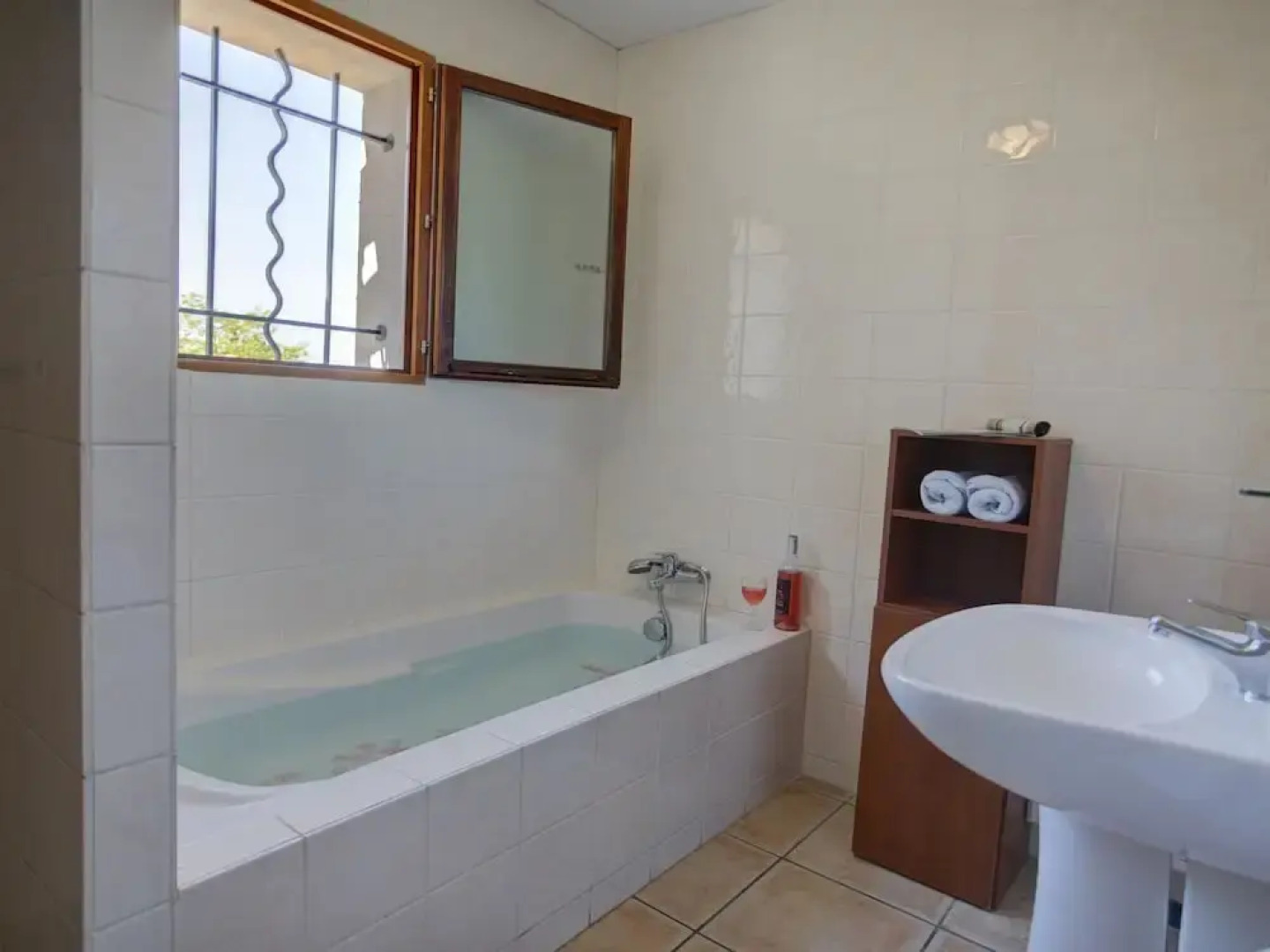 Cosy Villa in Félines-minervois With Swimming Pool