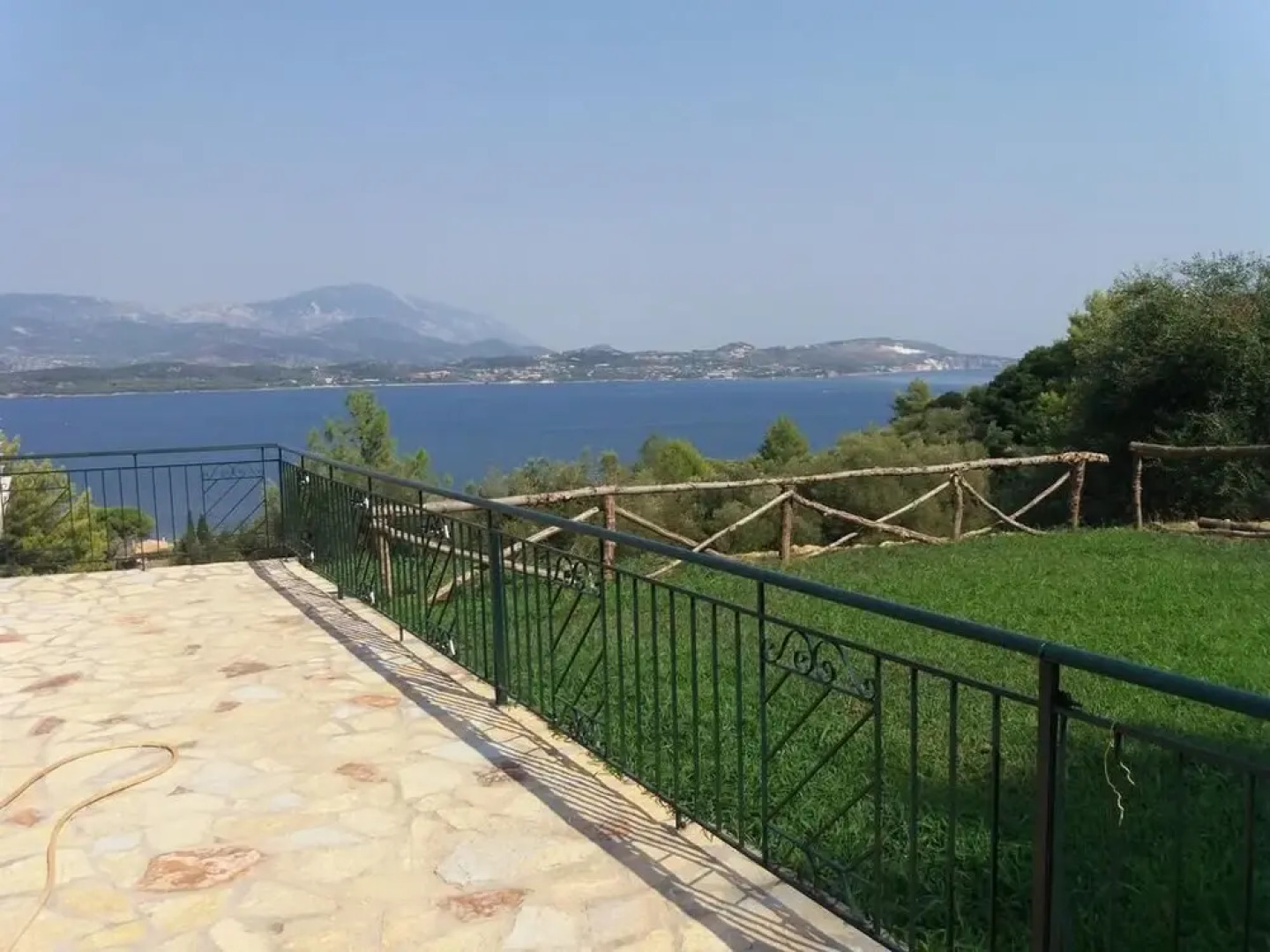 Loggos view apartments