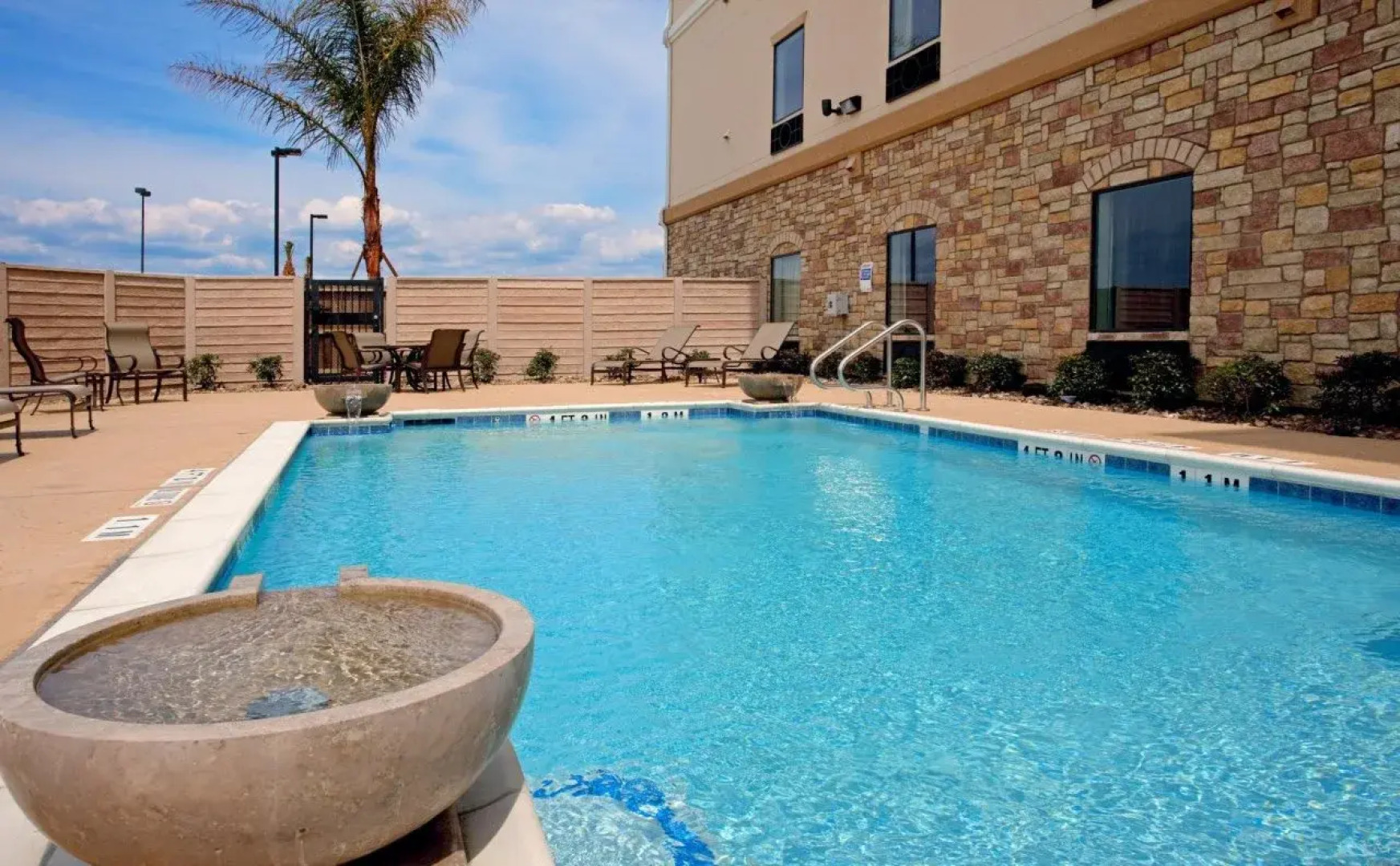 Holiday Inn Express Hotel & Suites PORT ARTHUR by IHG