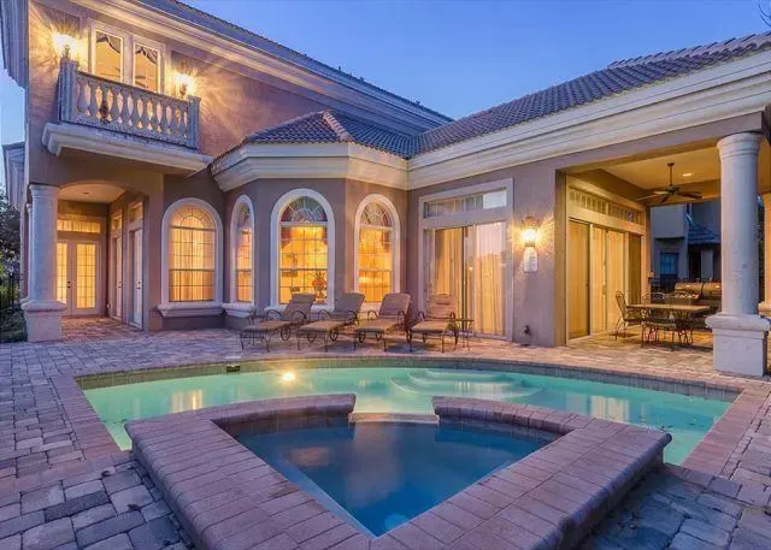 Gathering Court House