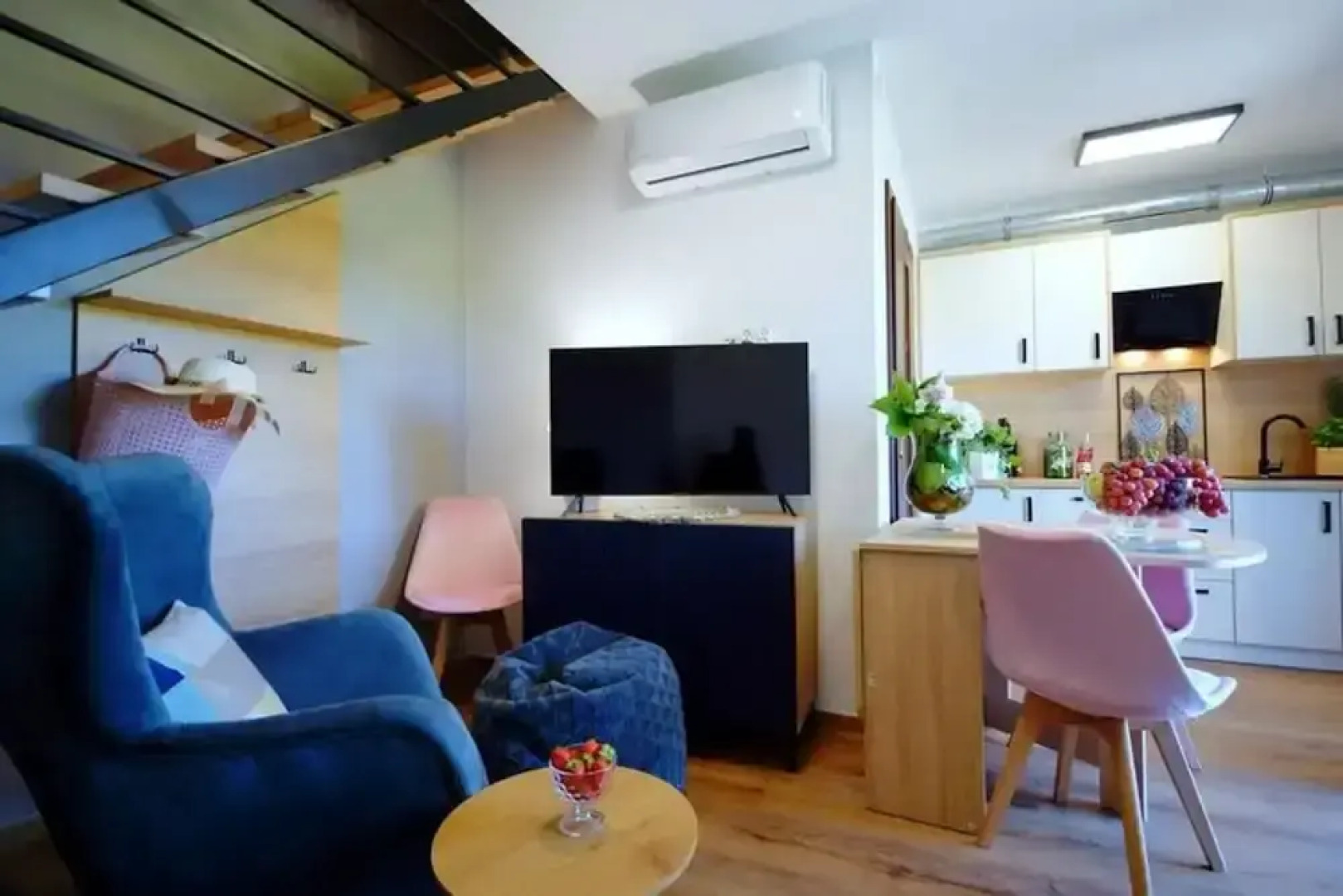 Terraced House in Mielenko Near Seaside Beach