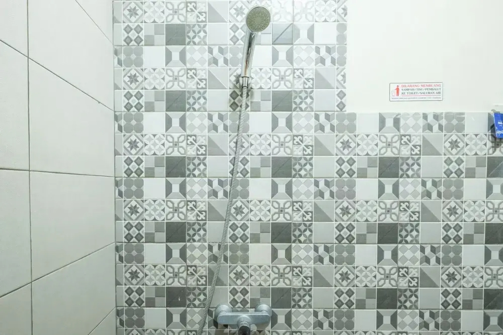 OYO 535 Cileunyi Residence