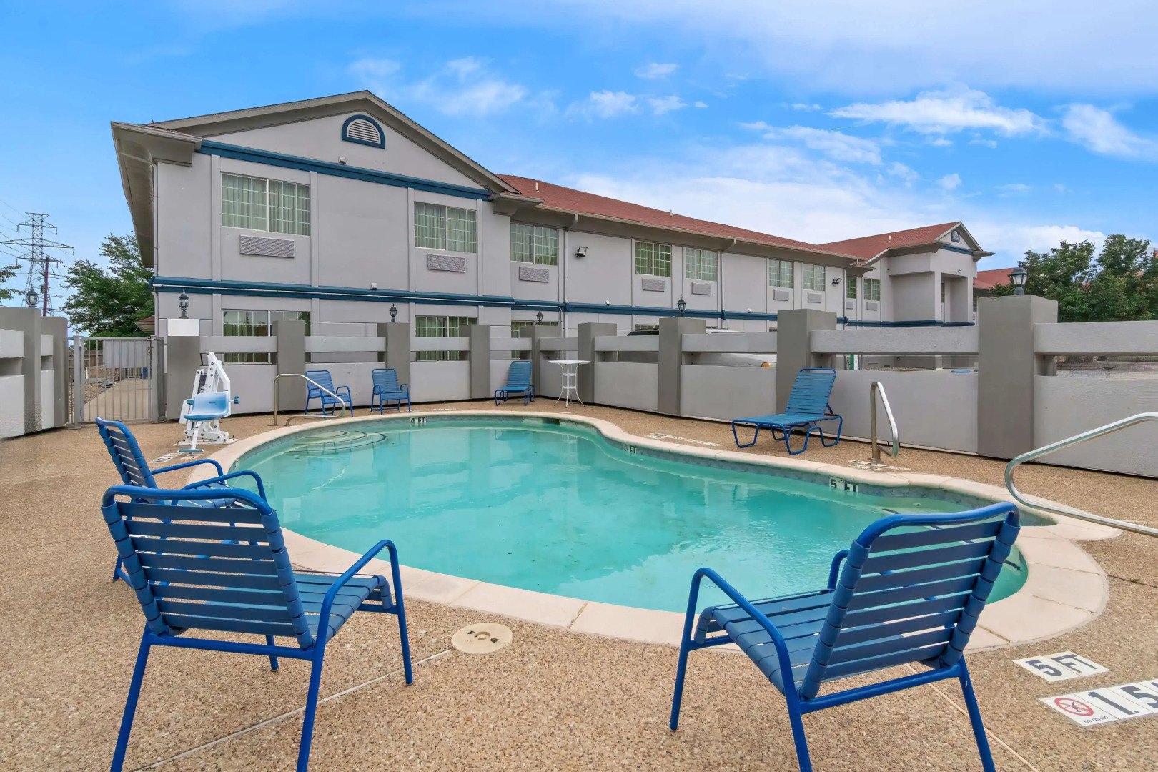 SureStay Plus by Best Western Benbrook Fort Worth