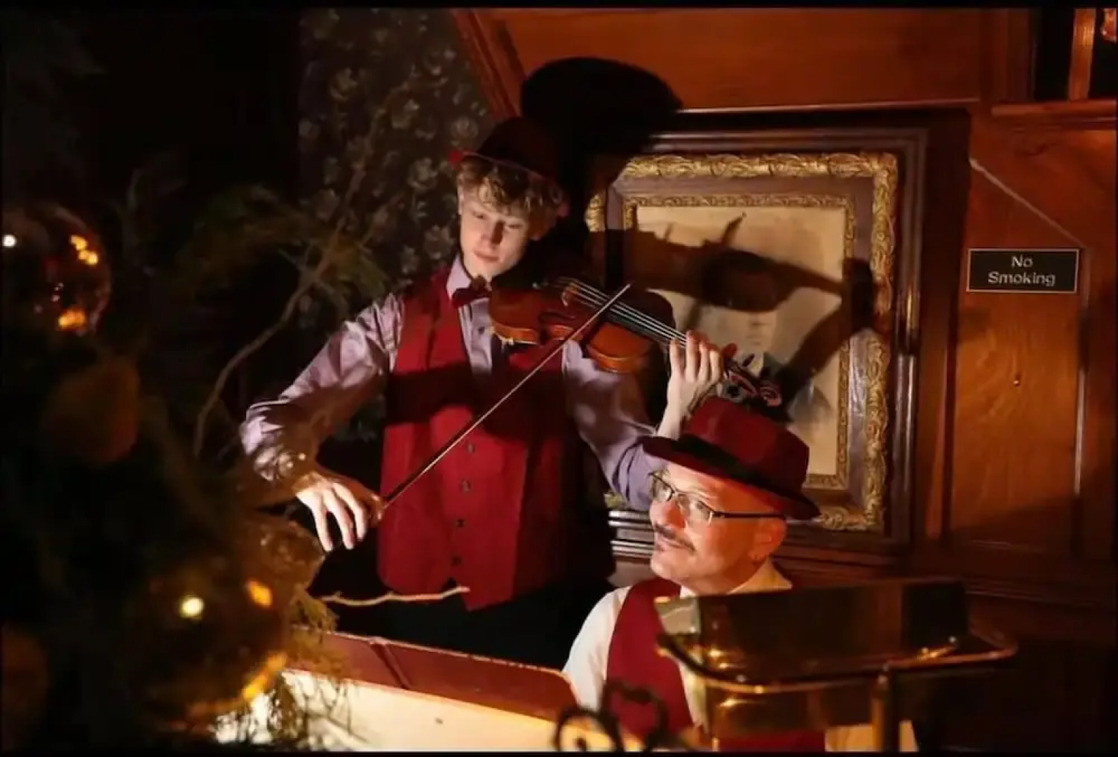 Mathis House, A Victorian Bed & Breakfast and Tea Room at 600 Main