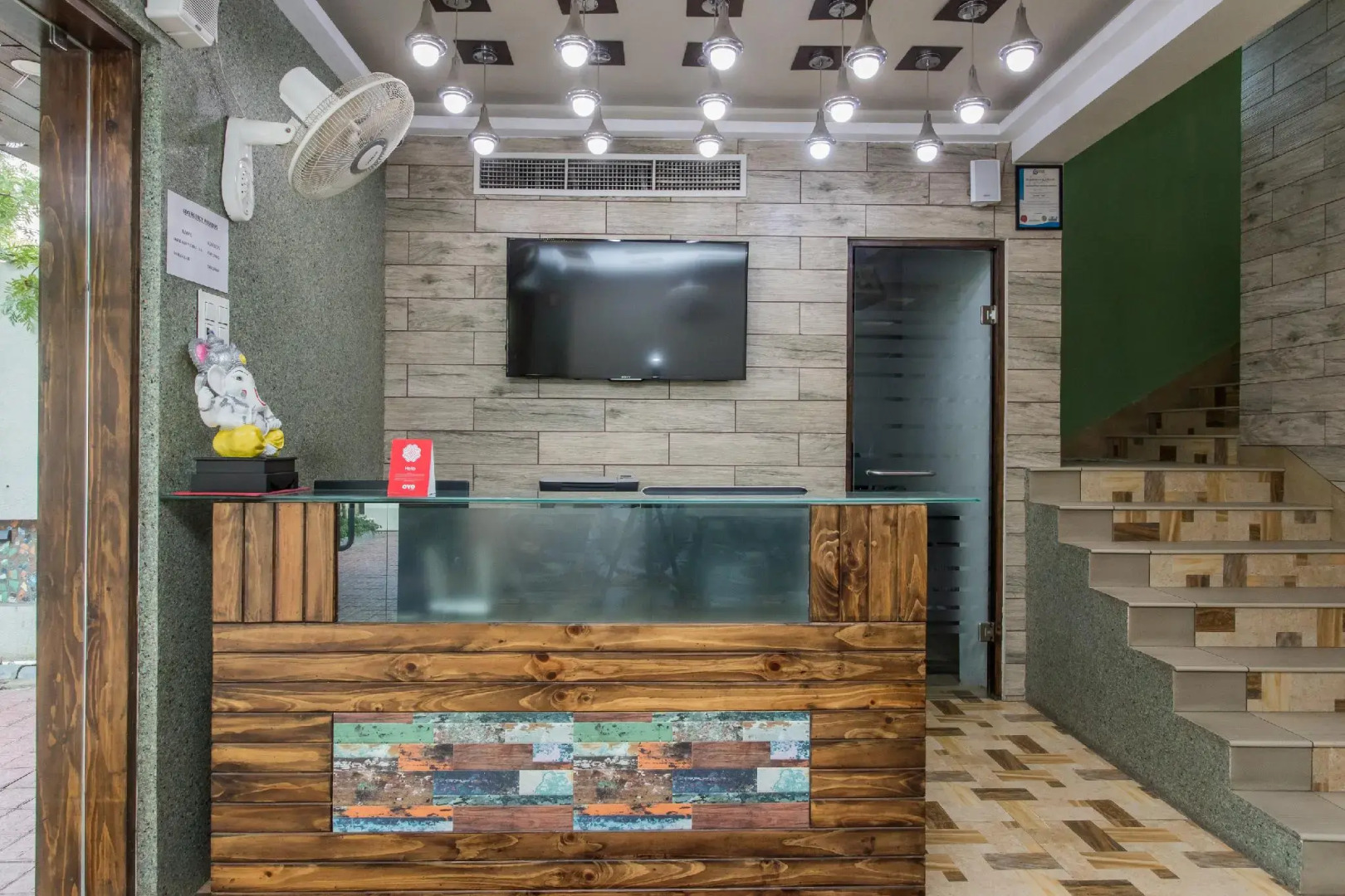 Vaccinated Staff- Capital O 15445 Hotel Sheekhar Inn