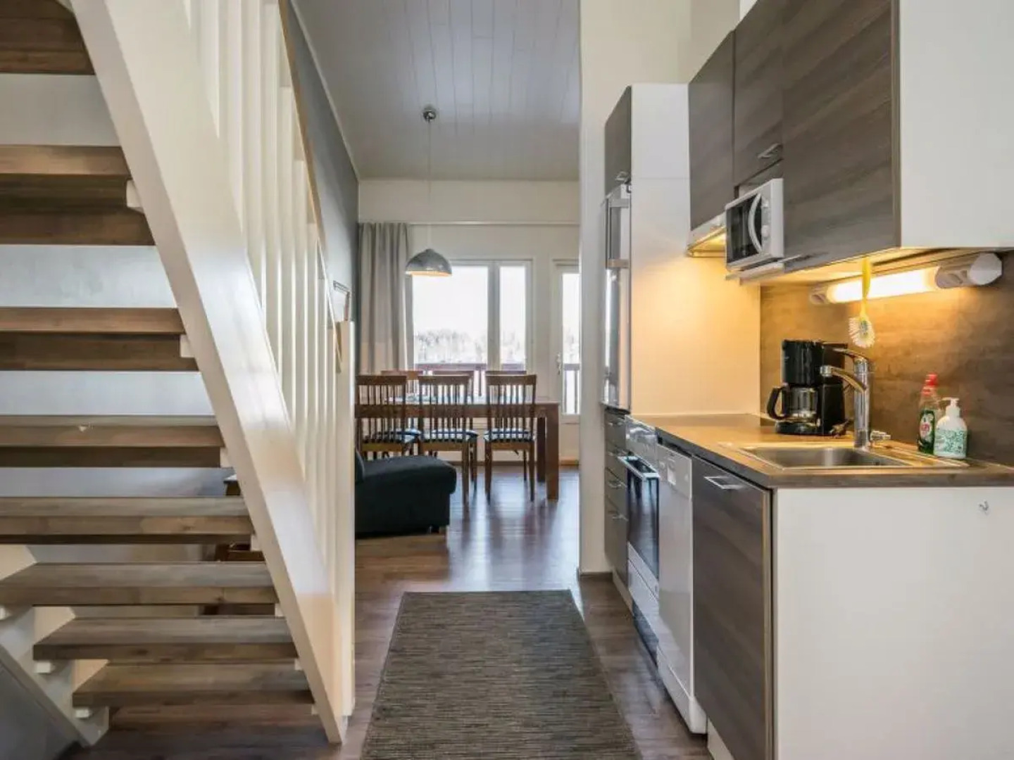 Skivillas 61 ukkohalla (b2)