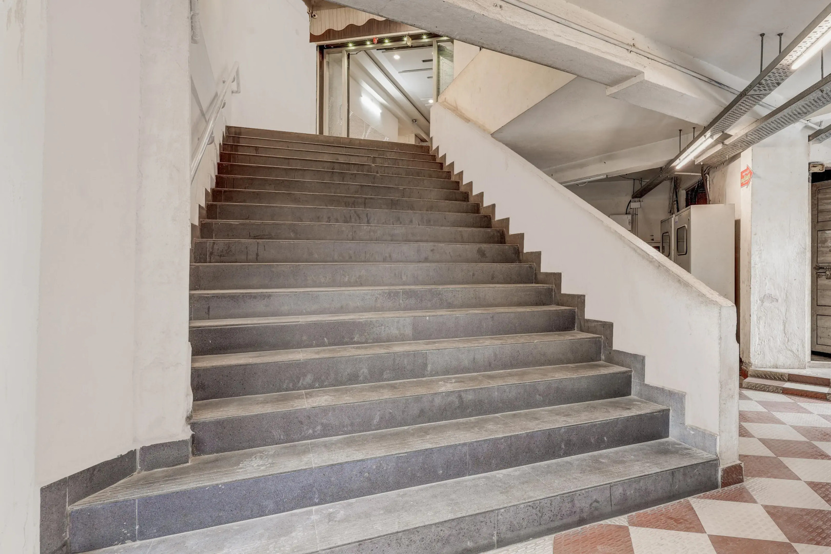 Super Hotel O Eluru Railway Station Formerly Sree Nitya Residency