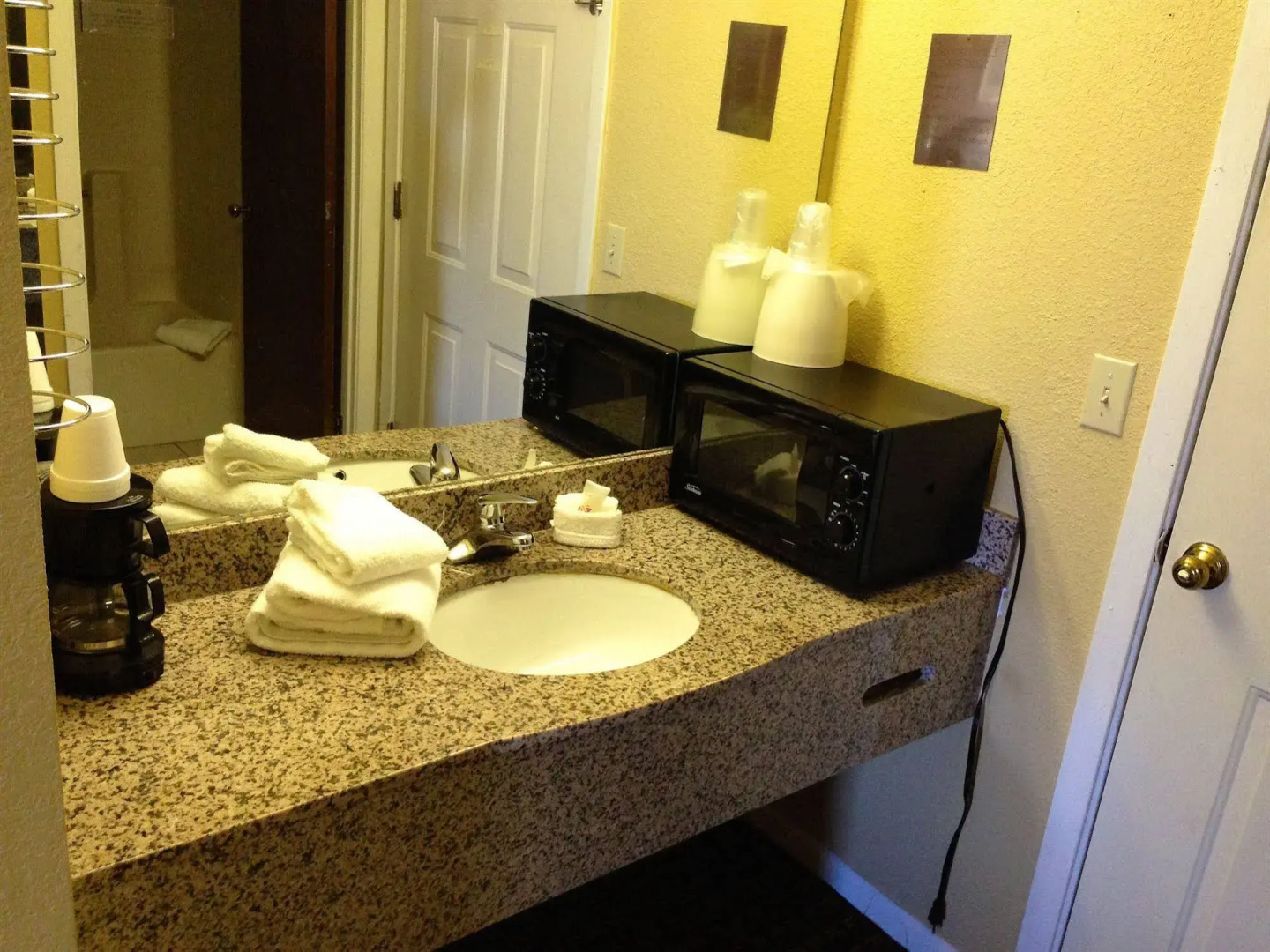 Econo Lodge Sevierville-Pigeon Forge on the River