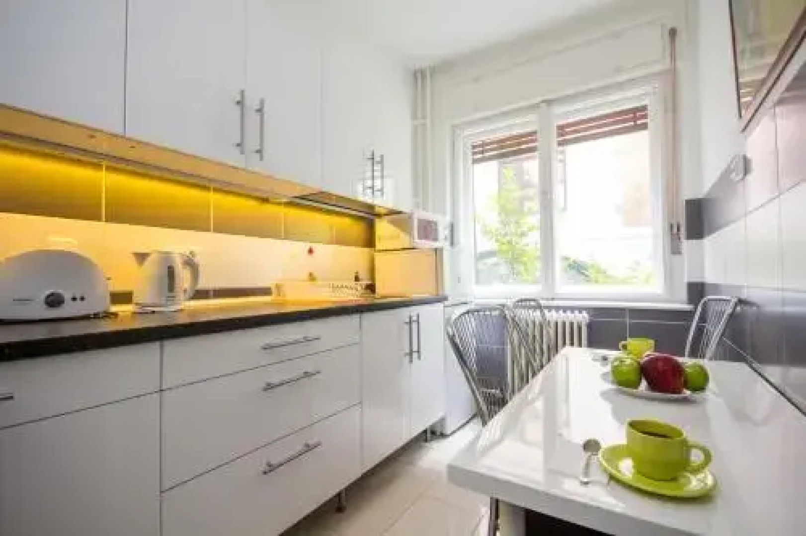 Andrássy Apartment with Inside Parking