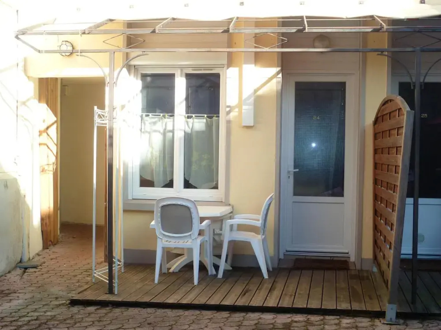 Studio in Aix-les-bains, With Furnished Terrace and Wifi - 8 km From the Slopes