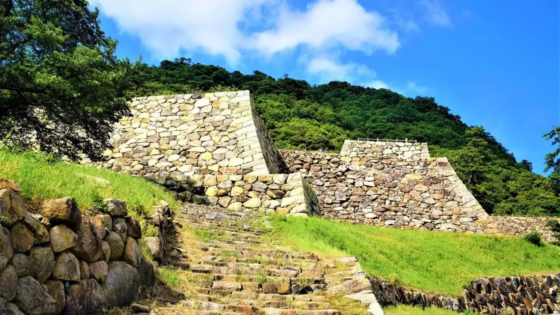 Saninyumura Onsen Yusen no Yado Yuamu