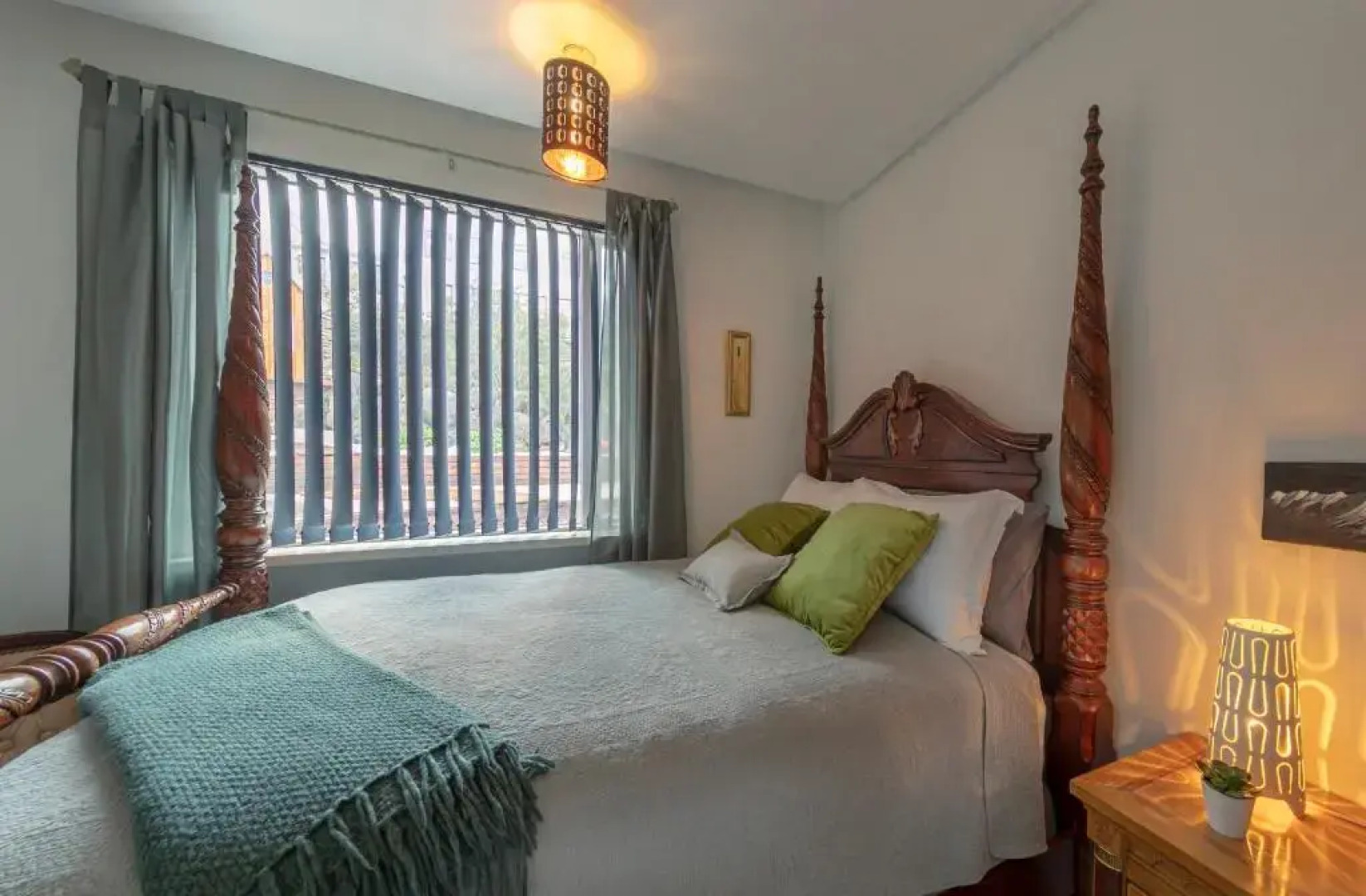 ICELAND SJF Villa , Hot tub & Outdoor Sauna Amazing Mountains View - 15 min to downtown