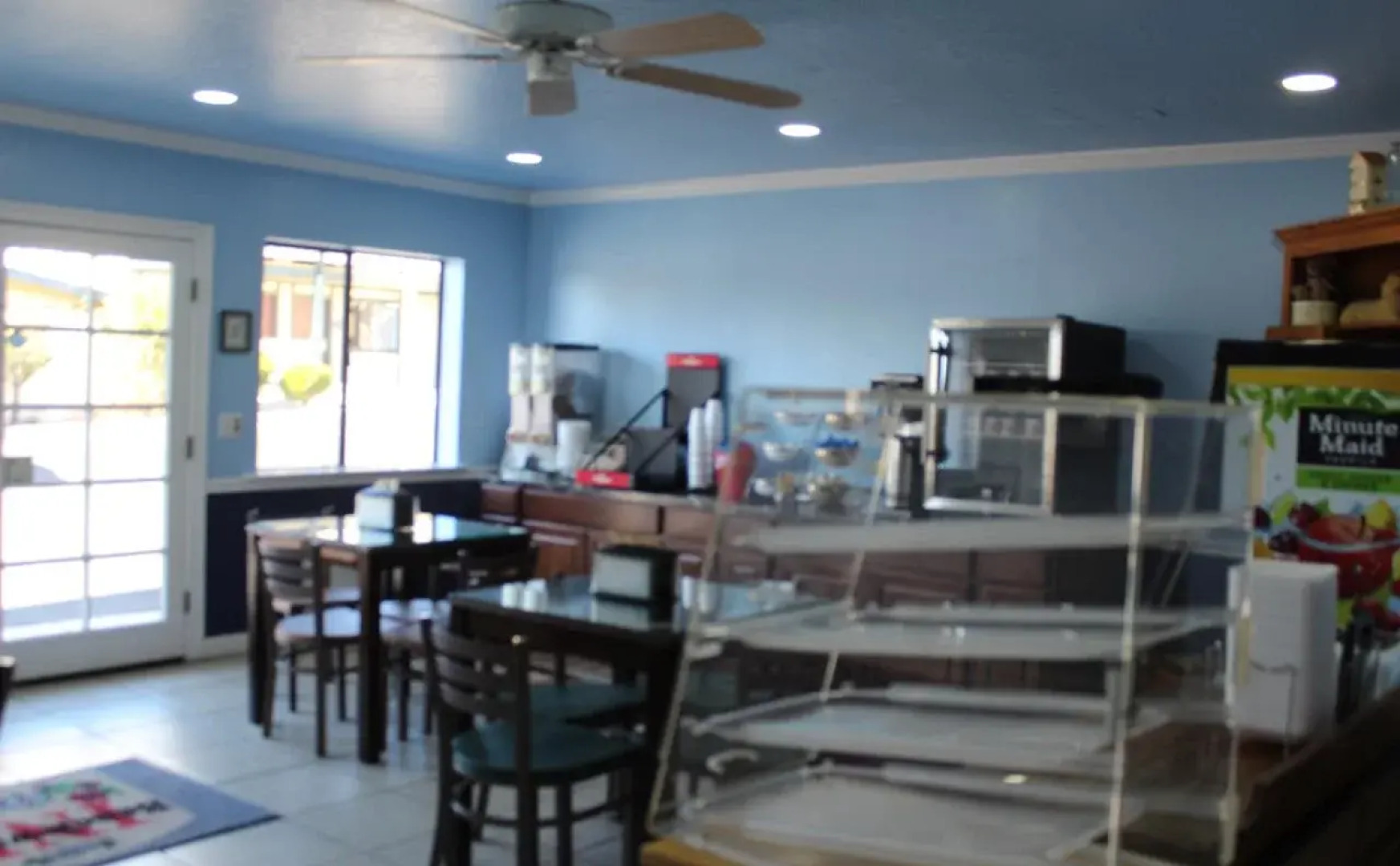 Beachwalker Inn and Suites