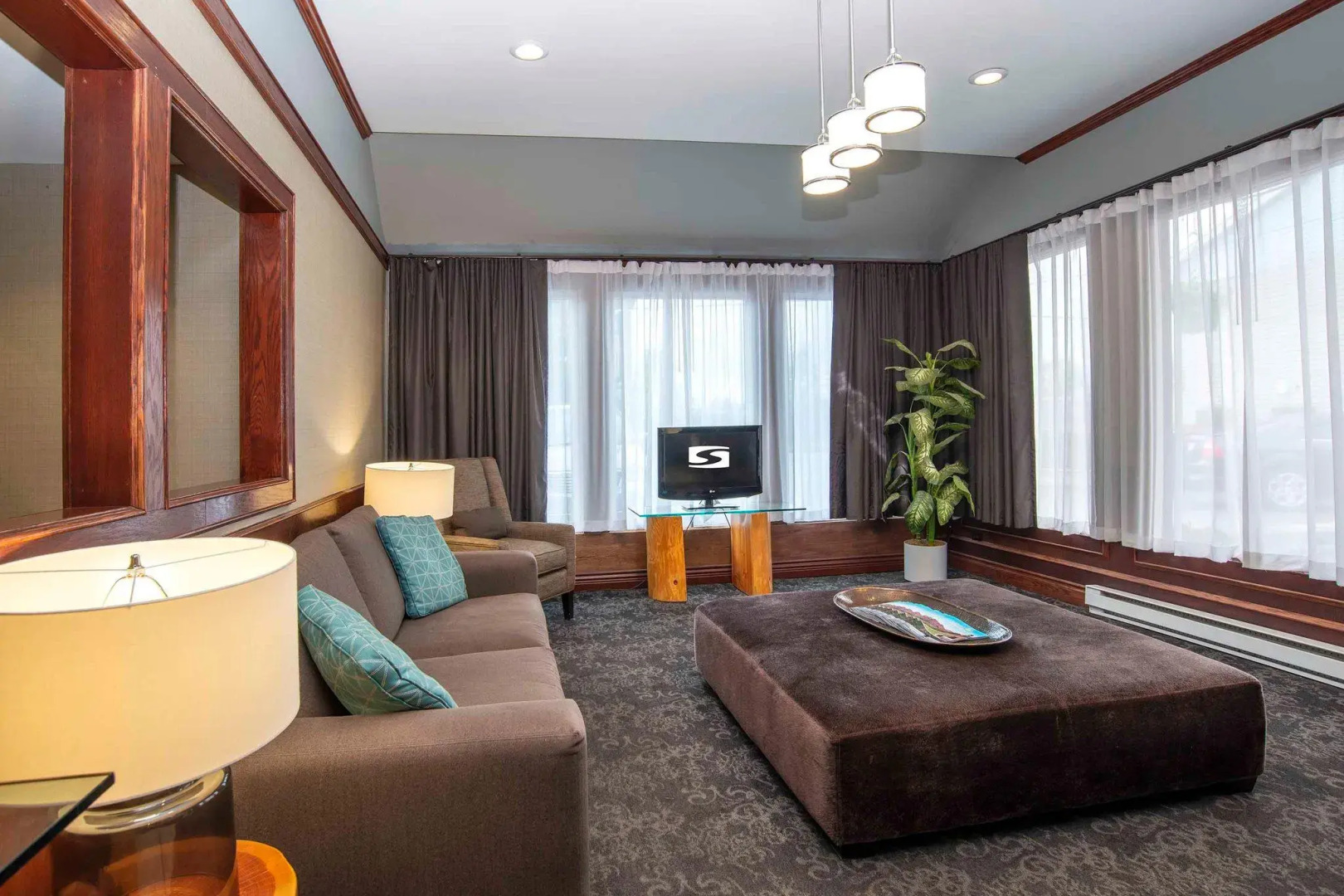 Sandman Hotel Terrace