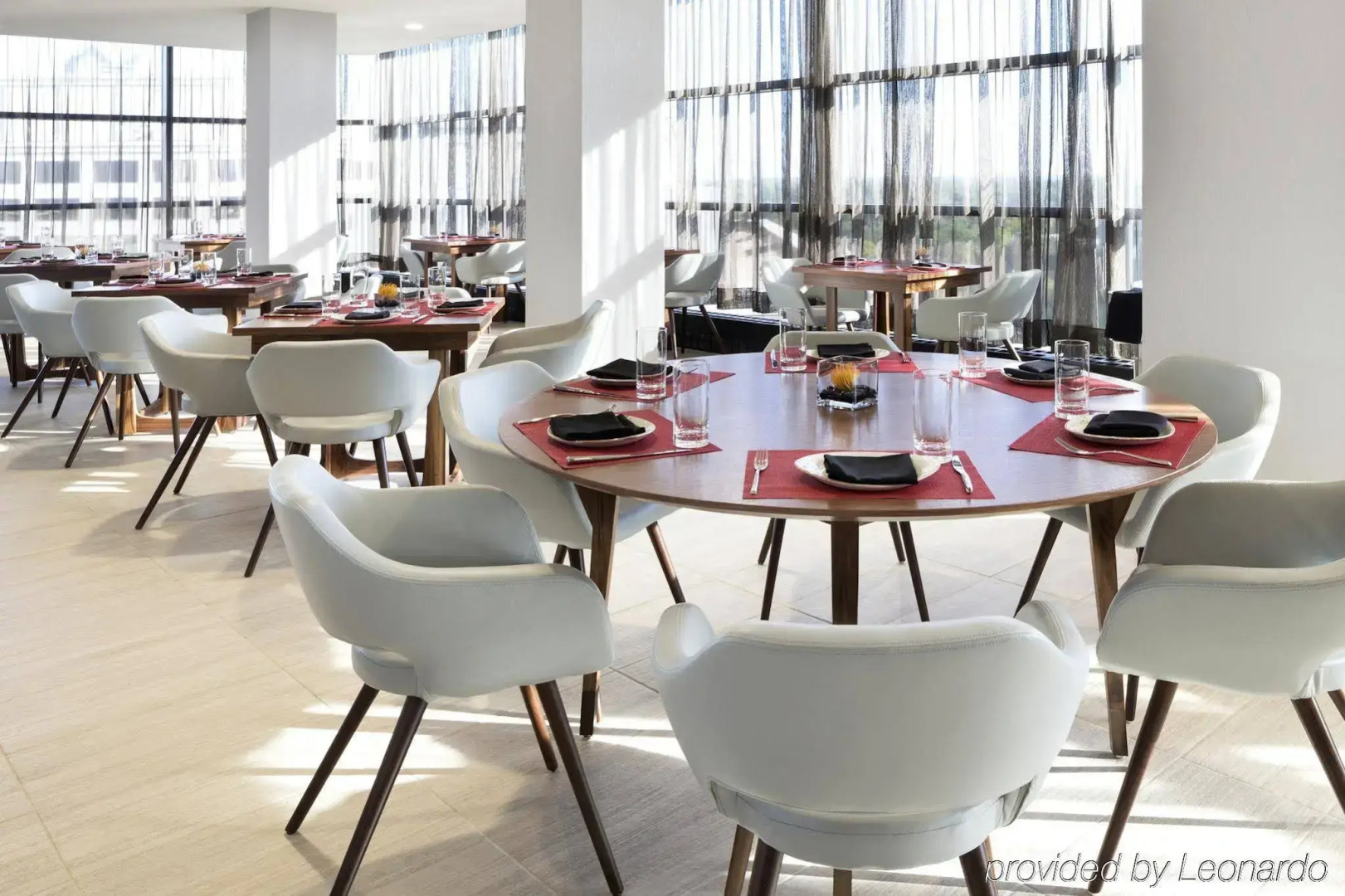 Le Méridien Chicago - Oakbrook Center