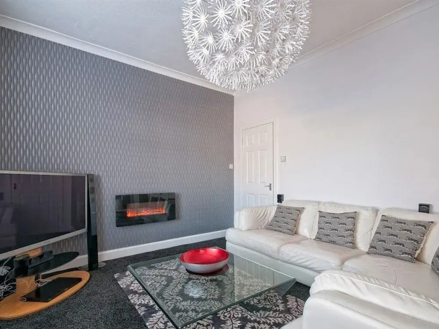 Carmel Apartments Queen Street Residence