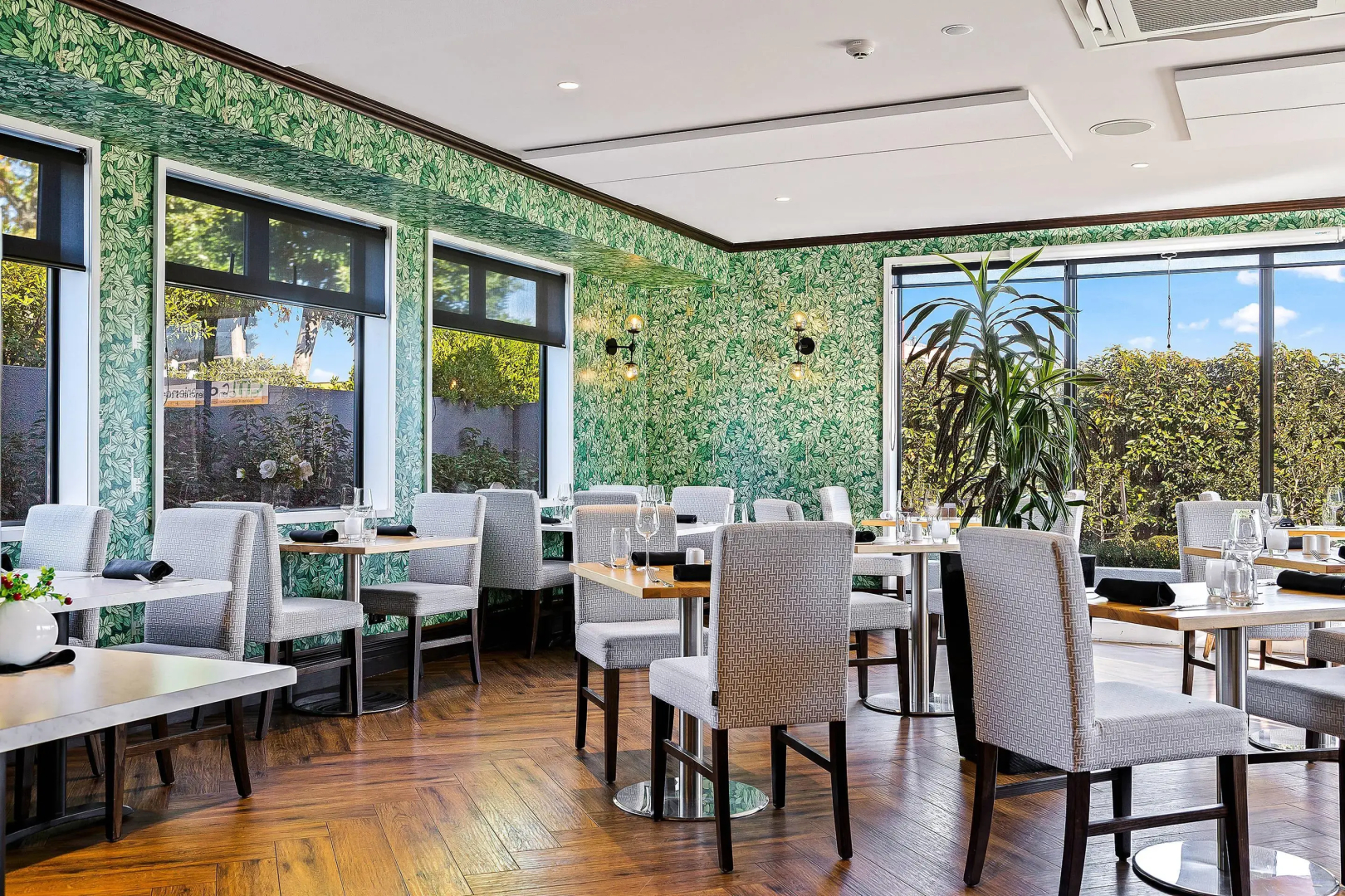 Hotel Elms Christchurch, an Ascend Collection Hotel