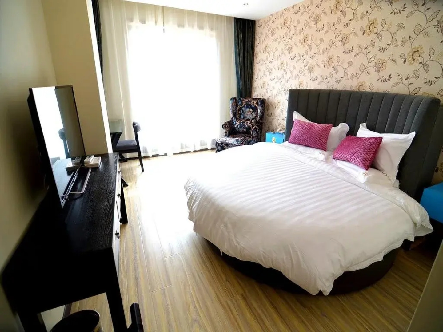 Leshui Boutique Hotel