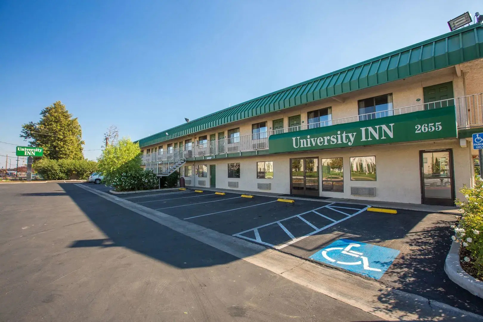 University Inn Fresno
