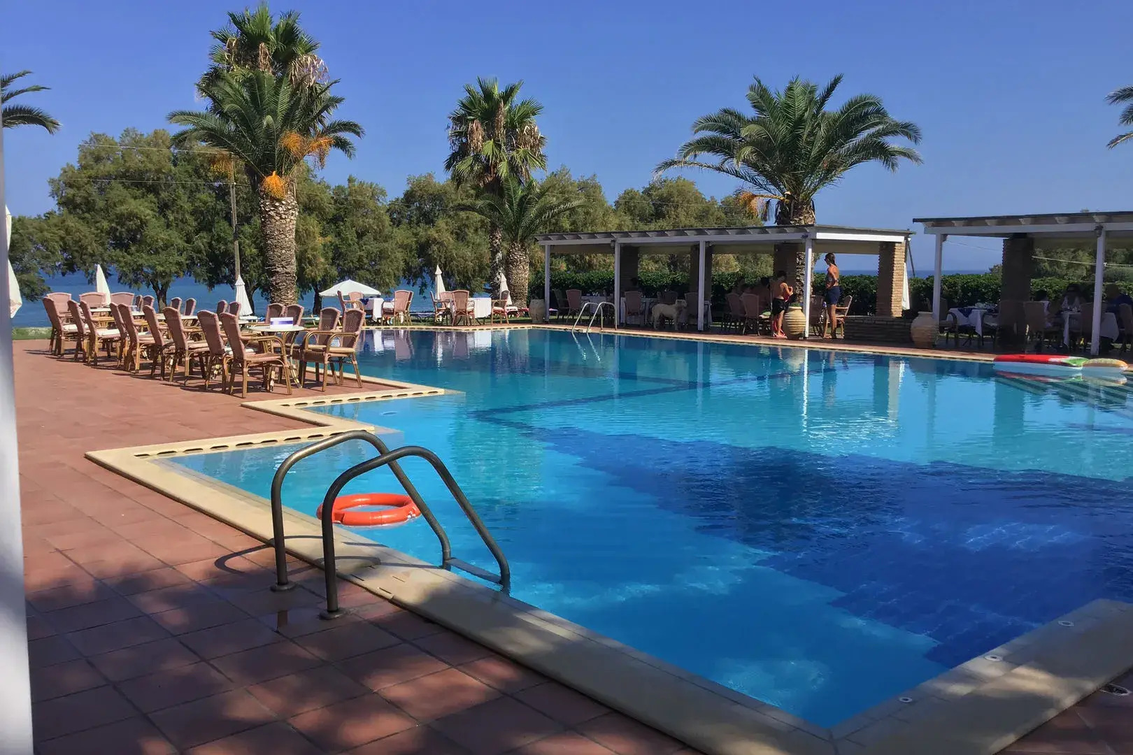Oasis Hotel Kyparissia