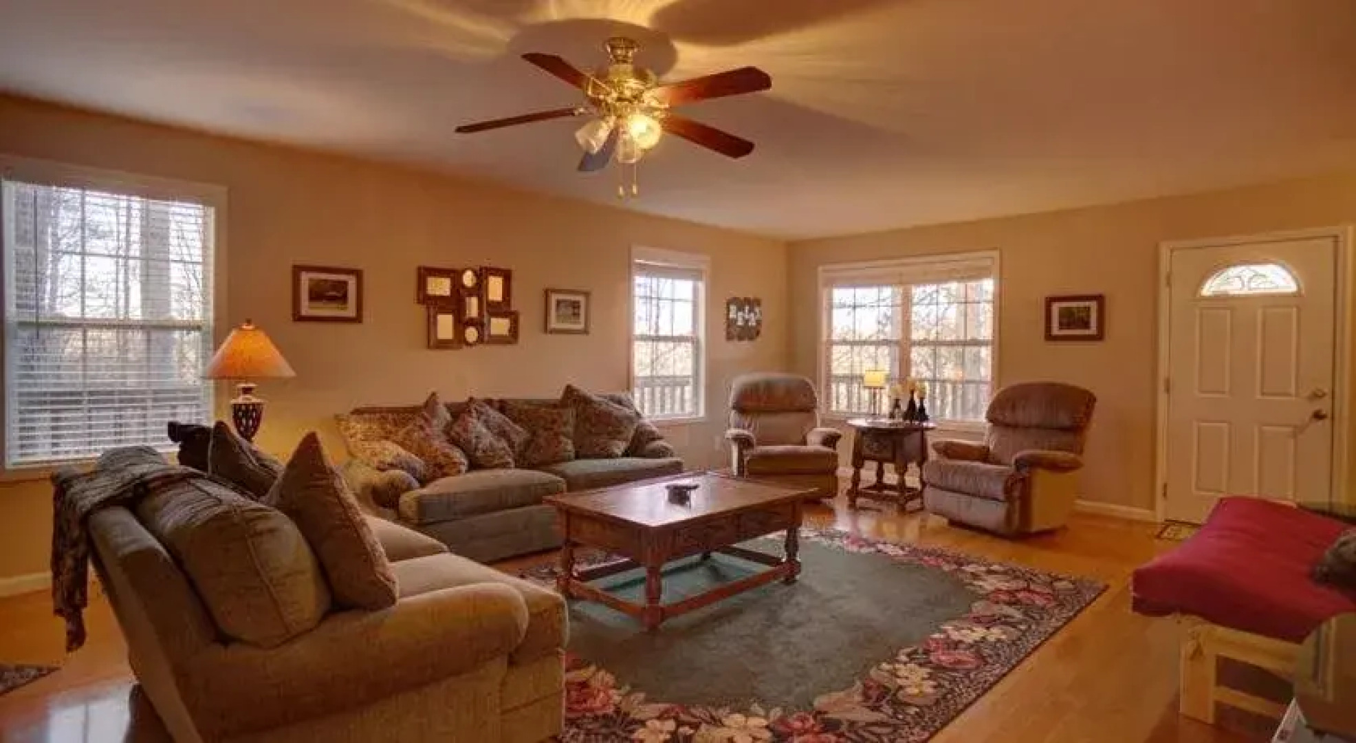 Paradise Cabins, Resort & Spa