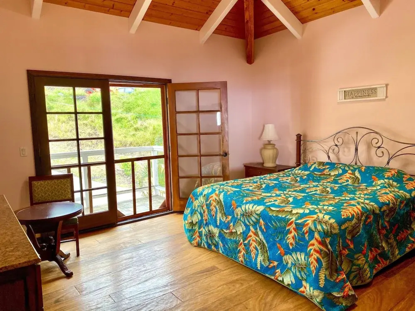 Affordable Luxury, Ocean Front With Pool & Hot Tub 3 Bedroom Apts by RedAwning