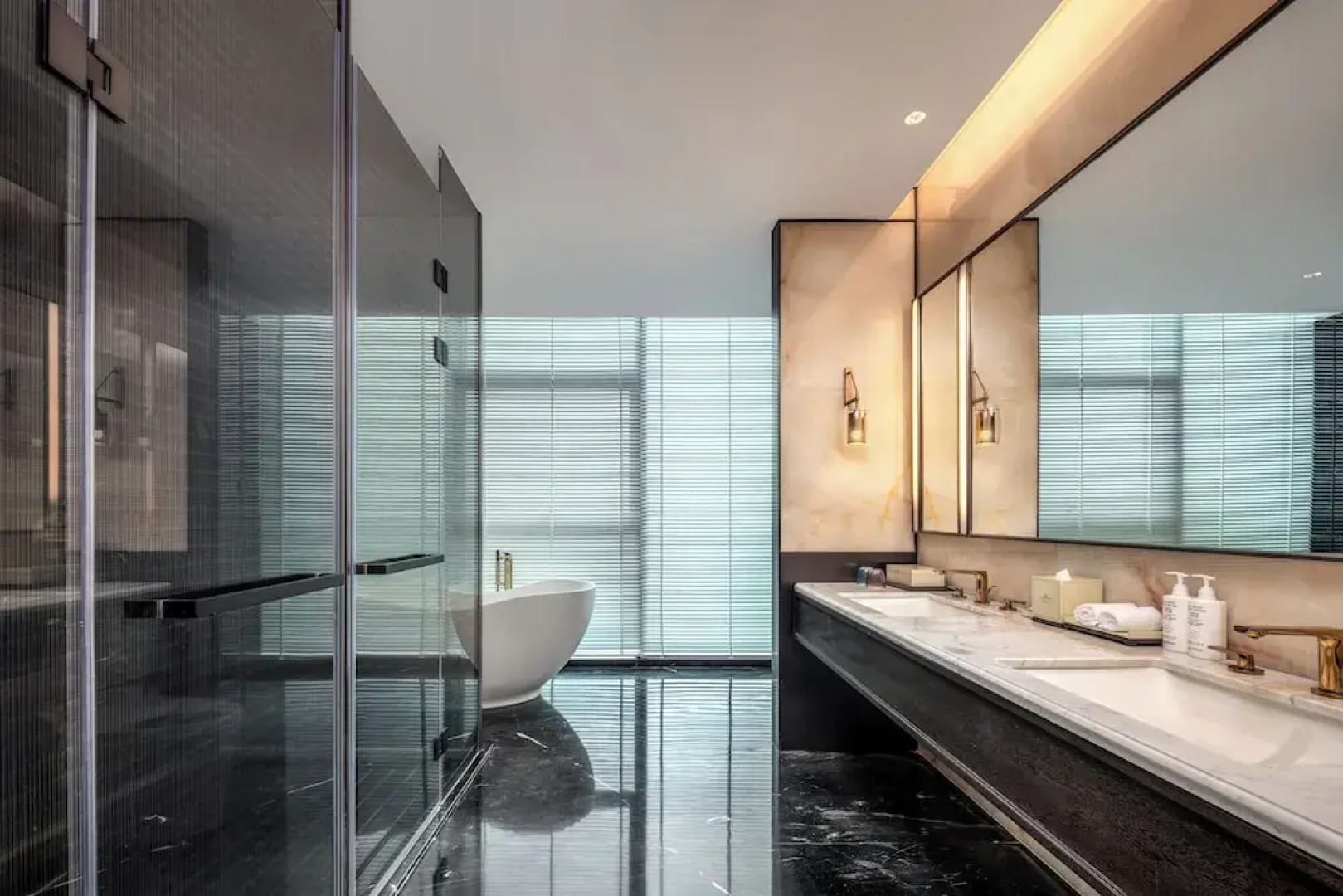 Howard Johnson By Wyndham Guotou Plaza Zigong