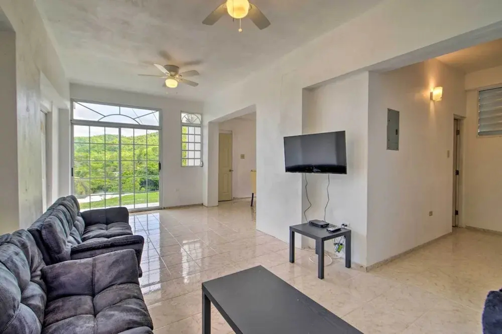 Hilltop Luquillo Home - 5 Mi to El Yunque Frst