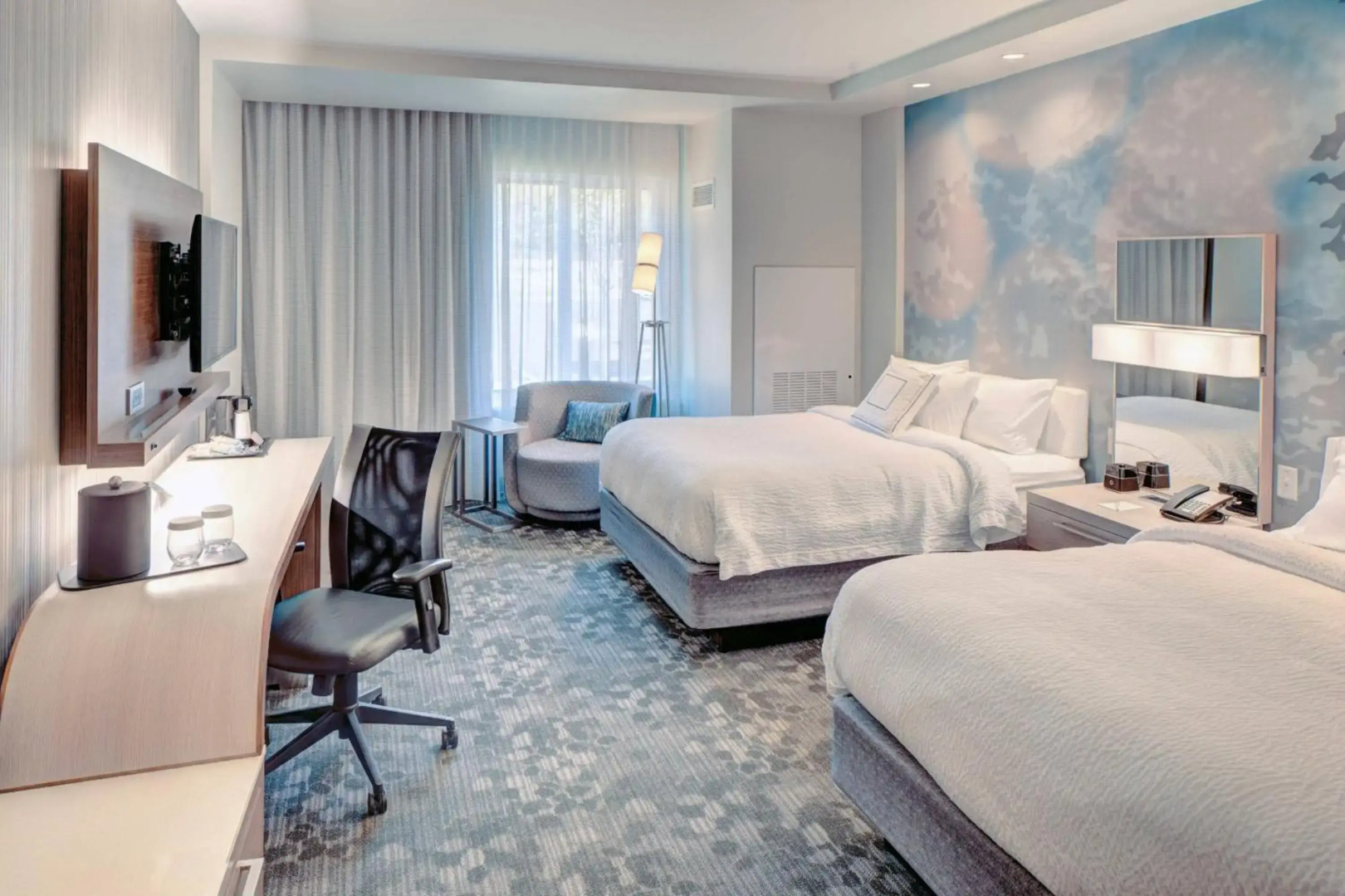 Courtyard by Marriott Appleton Riverfront