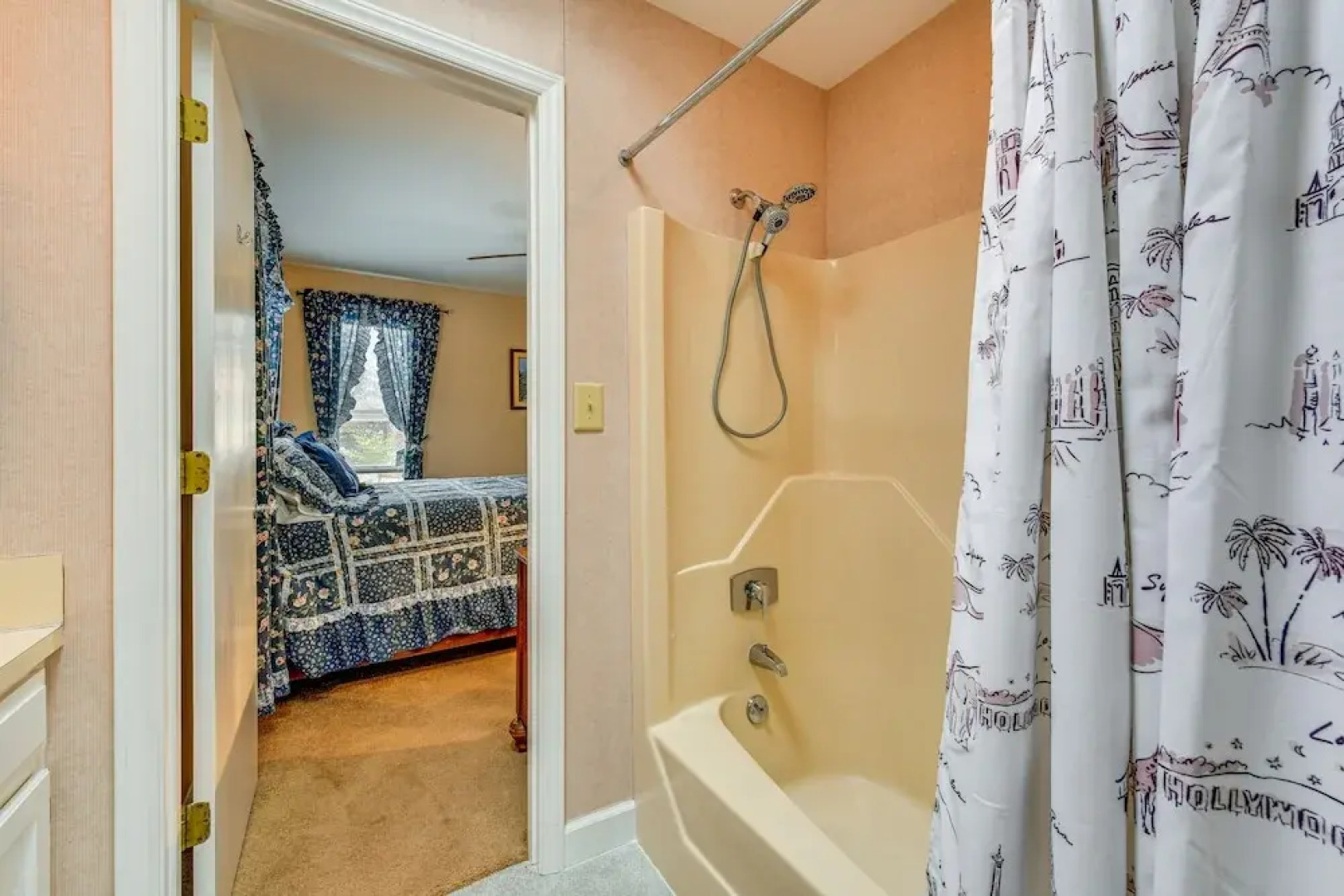 Lakefront Troutman Home w/ Private Dock & Slip!