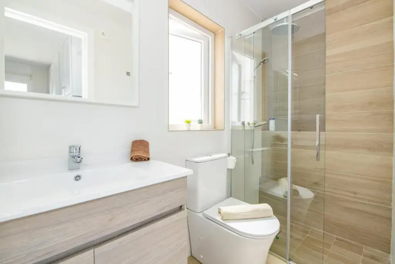 Fantástico apartamento en primera línea de mar en Menorca