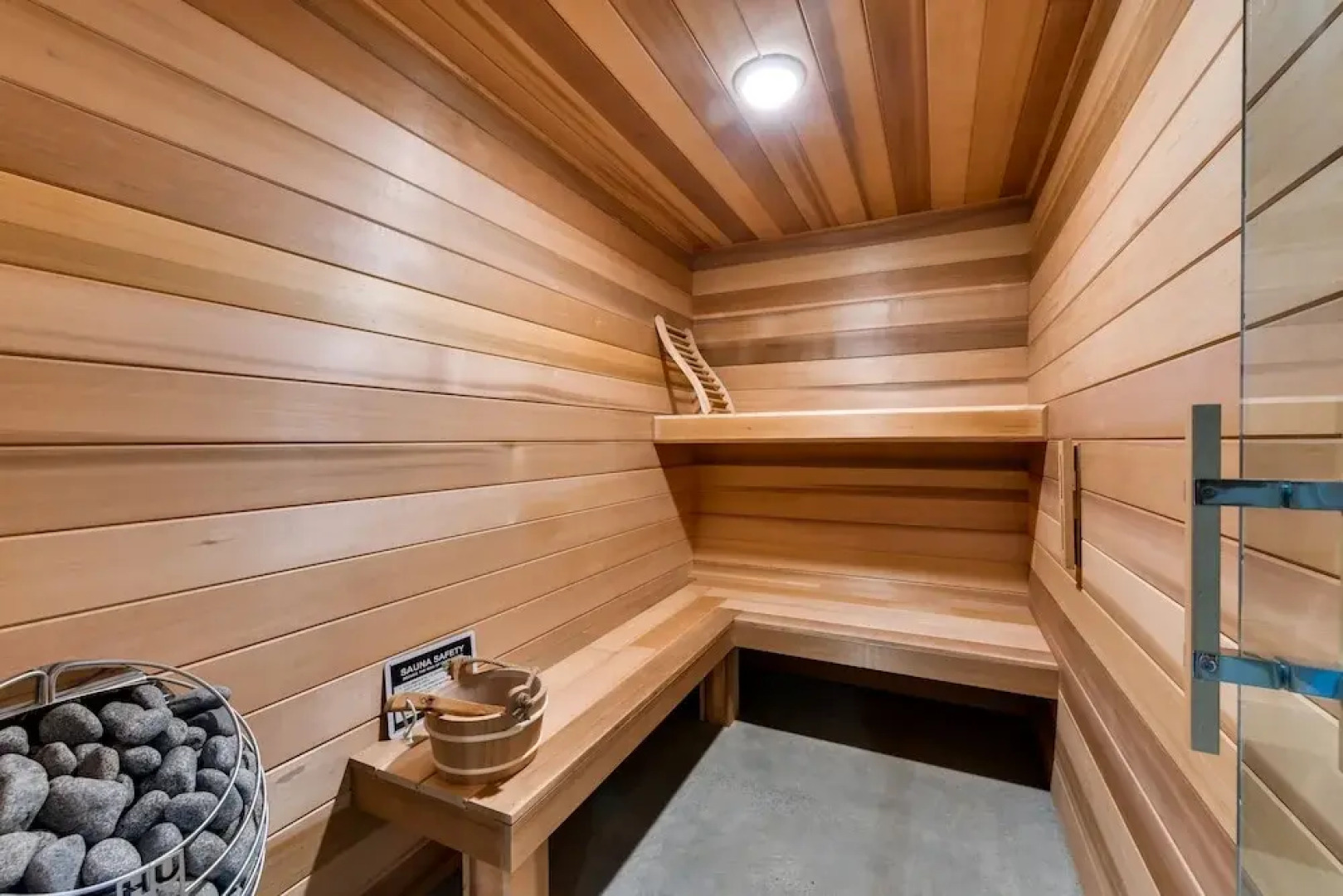 The Retreat at Lake Norman: Boat Dock & Pool!