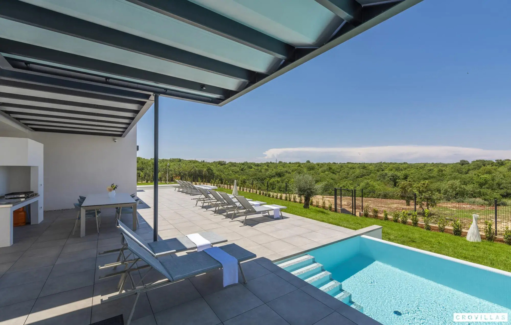 Mon Perin I in Bale with 6 bedrooms and 6 bathrooms