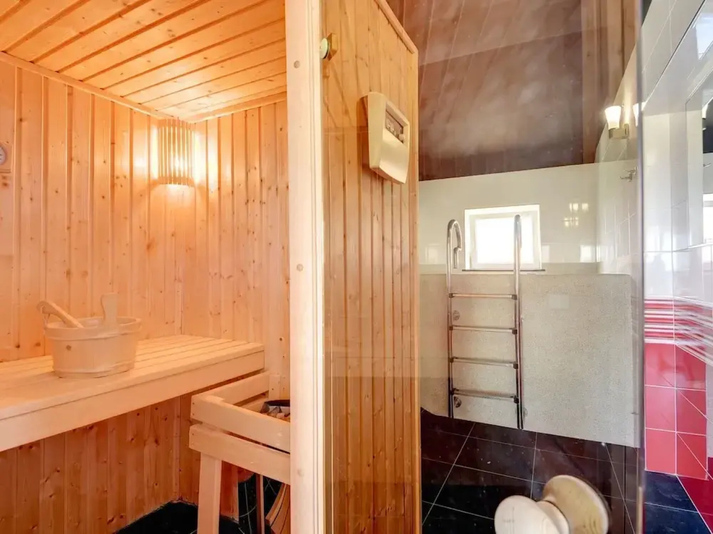 Beautiful Villa With Garden, Private Heated Pool, Whirlpool, Sauna, Near Rovinj