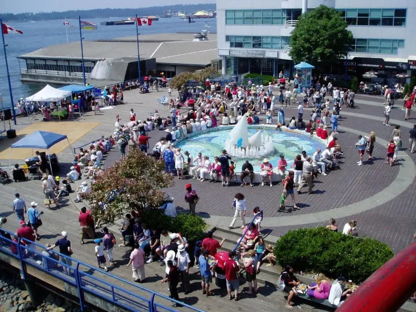 Coast Lonsdale Quay Hotel