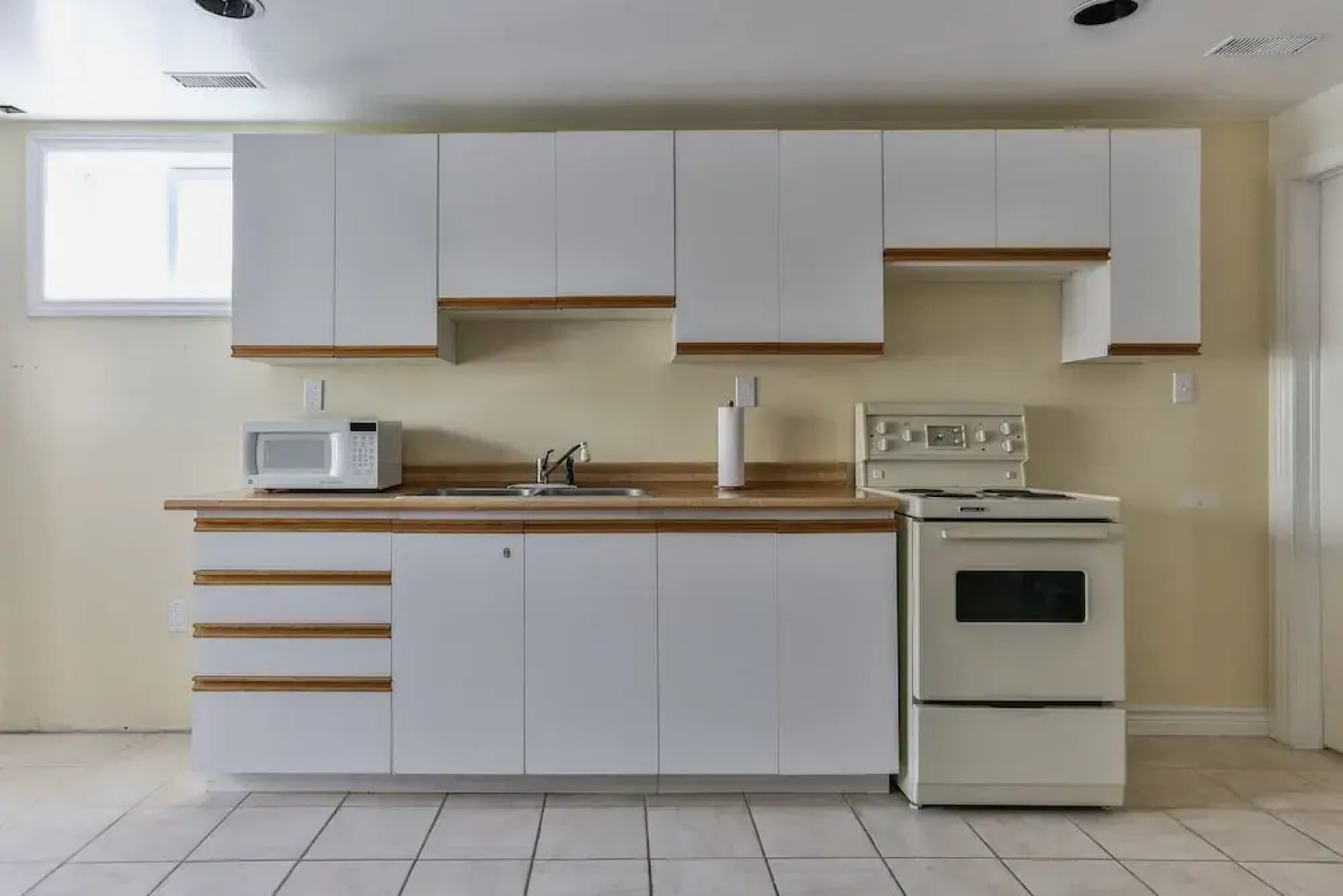 QuickStay Lake Simcoe Homestyle Cottage Private Beach