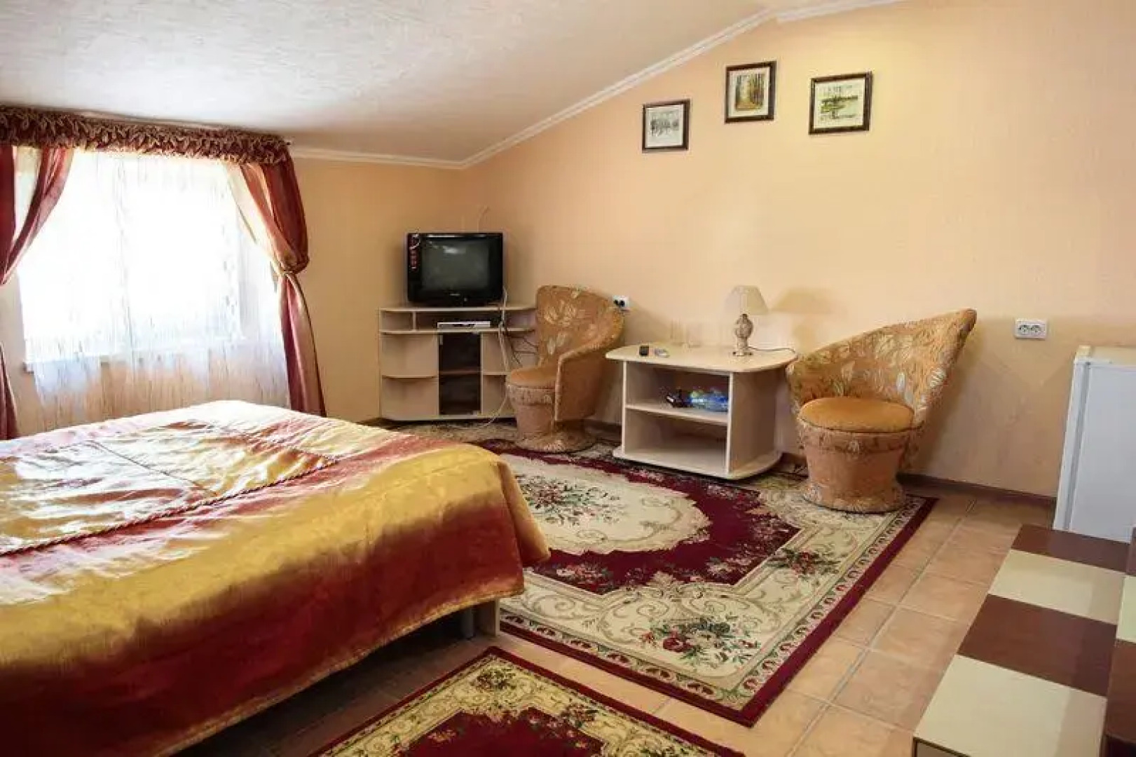 Русский Двор