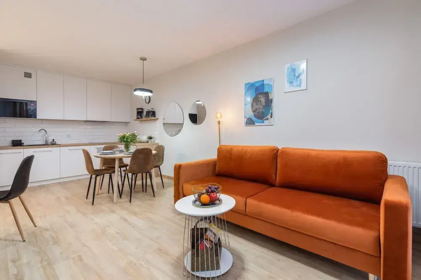 Spadochroniarzy 8b/13 by Renters