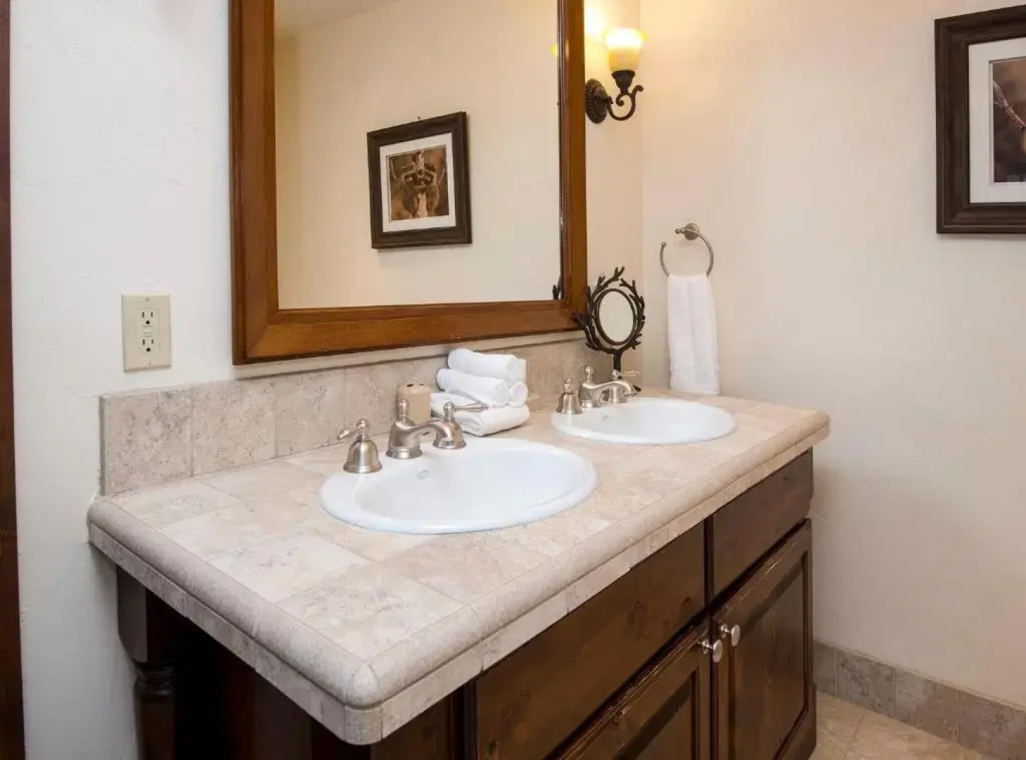 Ascent Residence 208