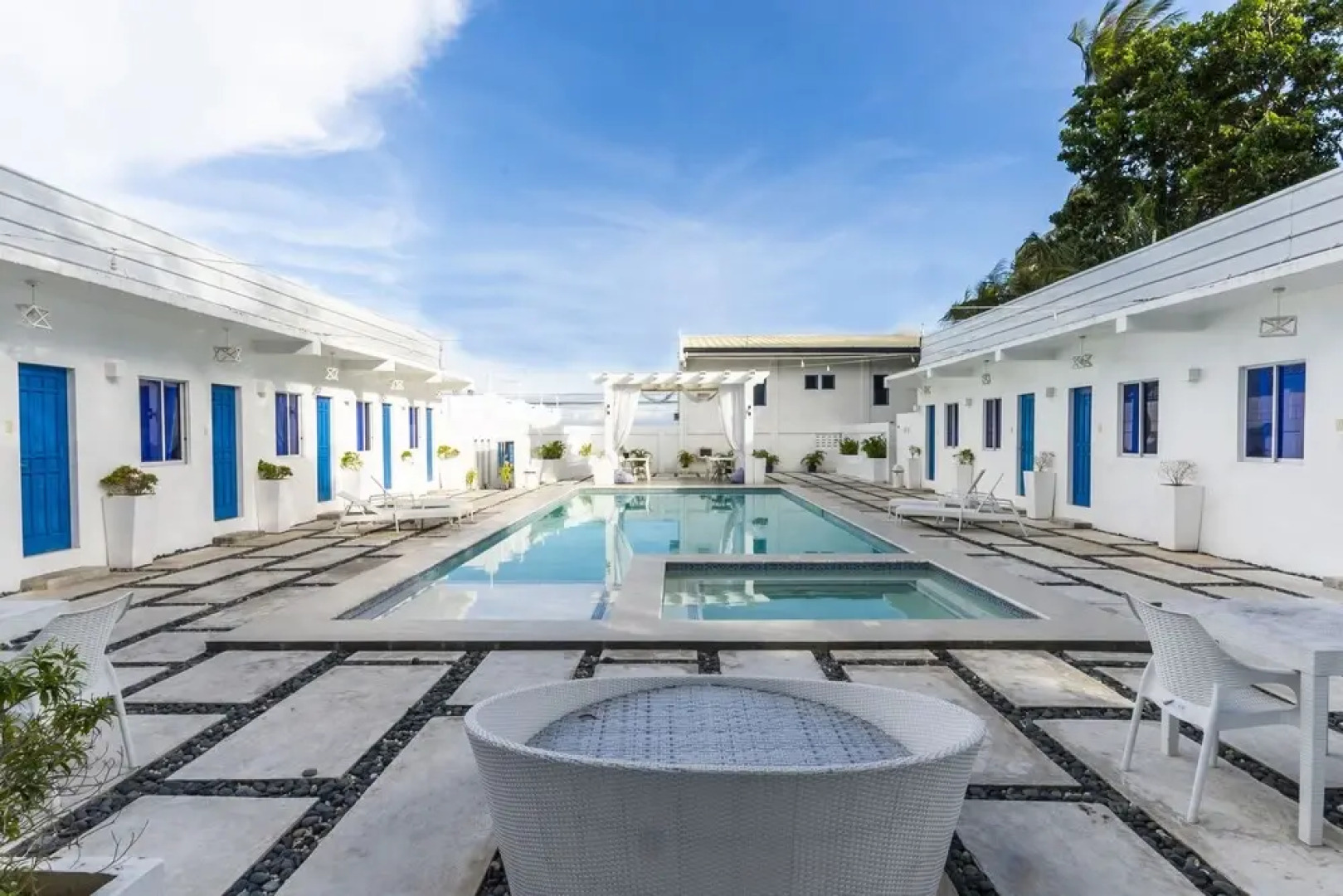 OYO 466 Issa's Haven