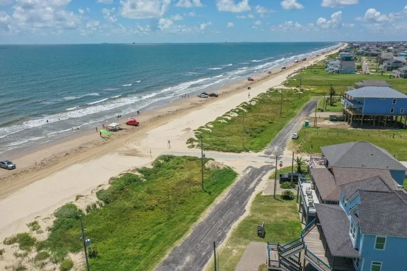 A La Playa 2 Bedroom Home by RedAwning