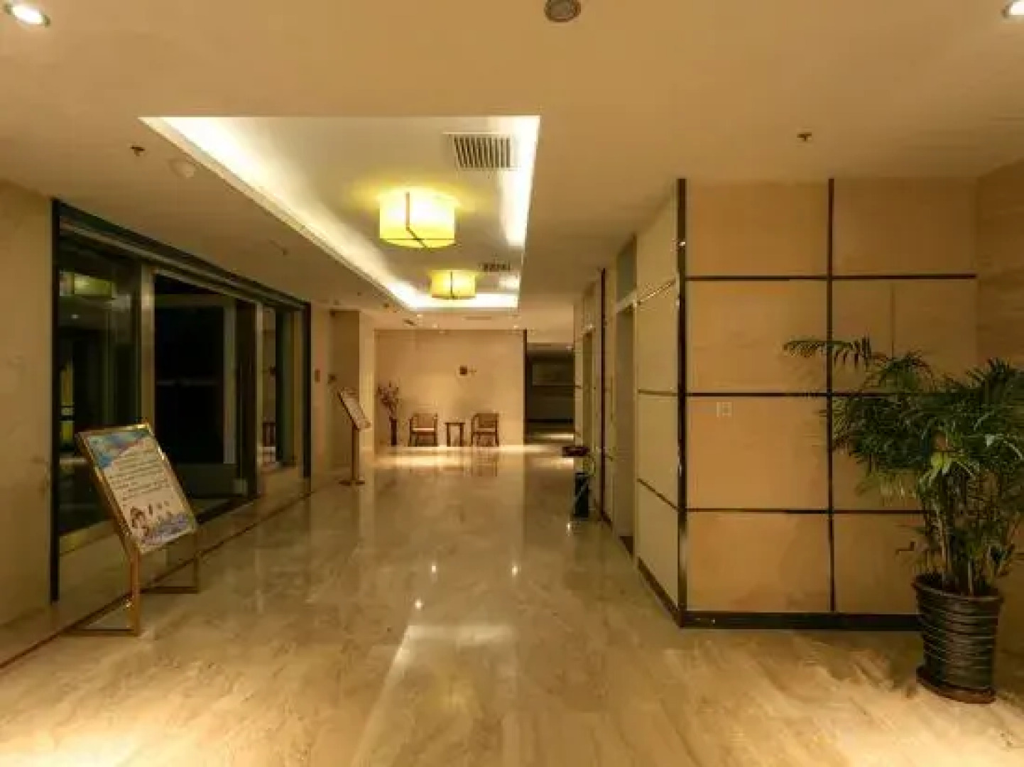 Maijishan Hot Spring Resort Hotel