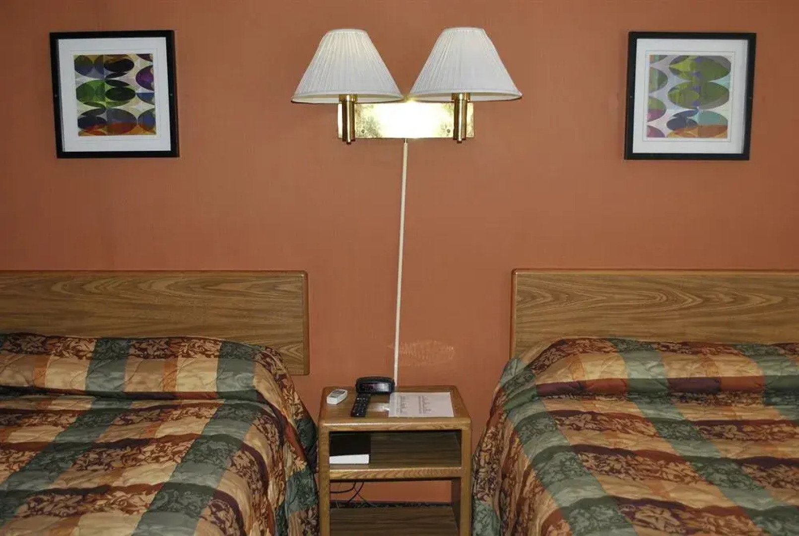 Waconia Inn & Suites