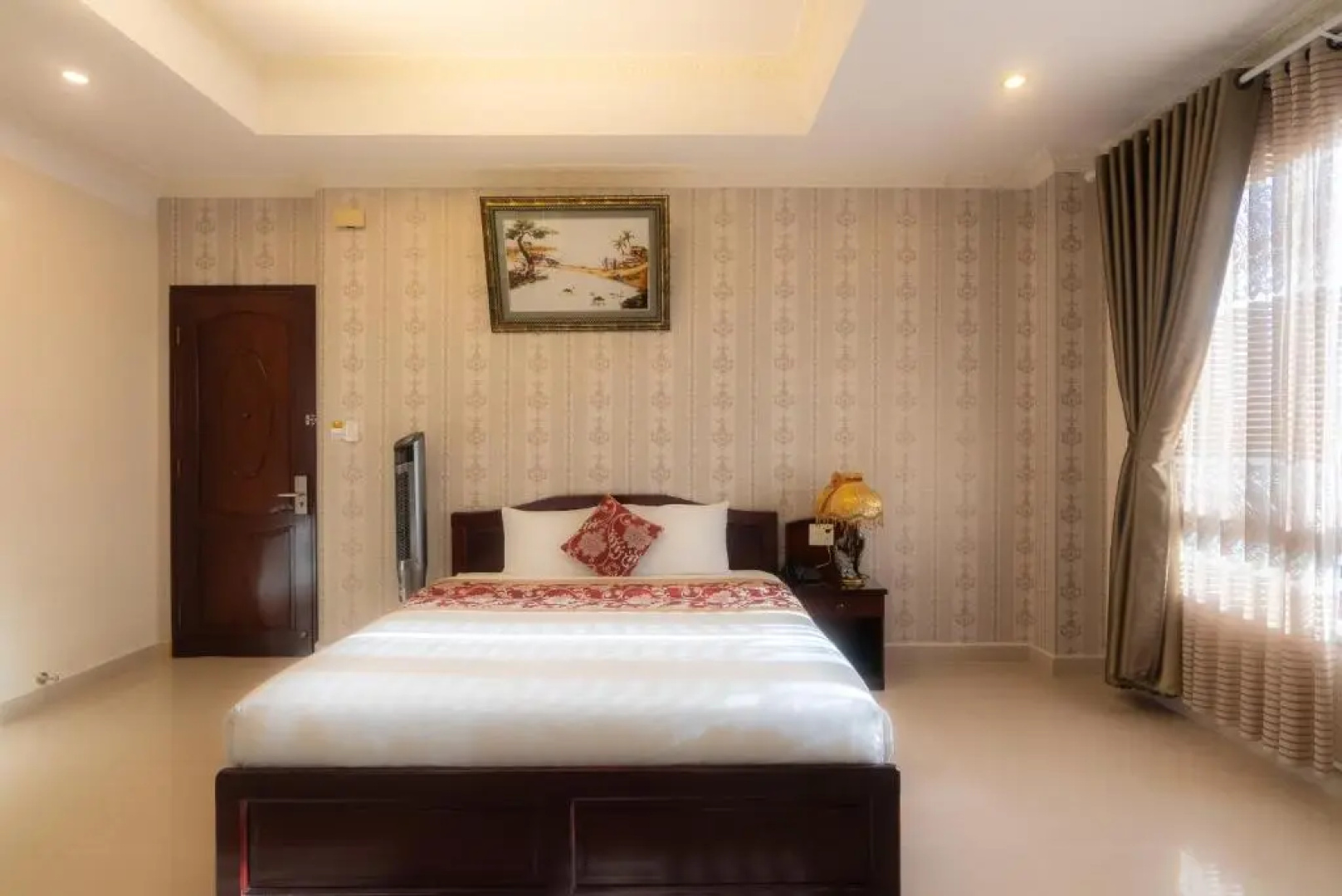 Mai Vang Hotel